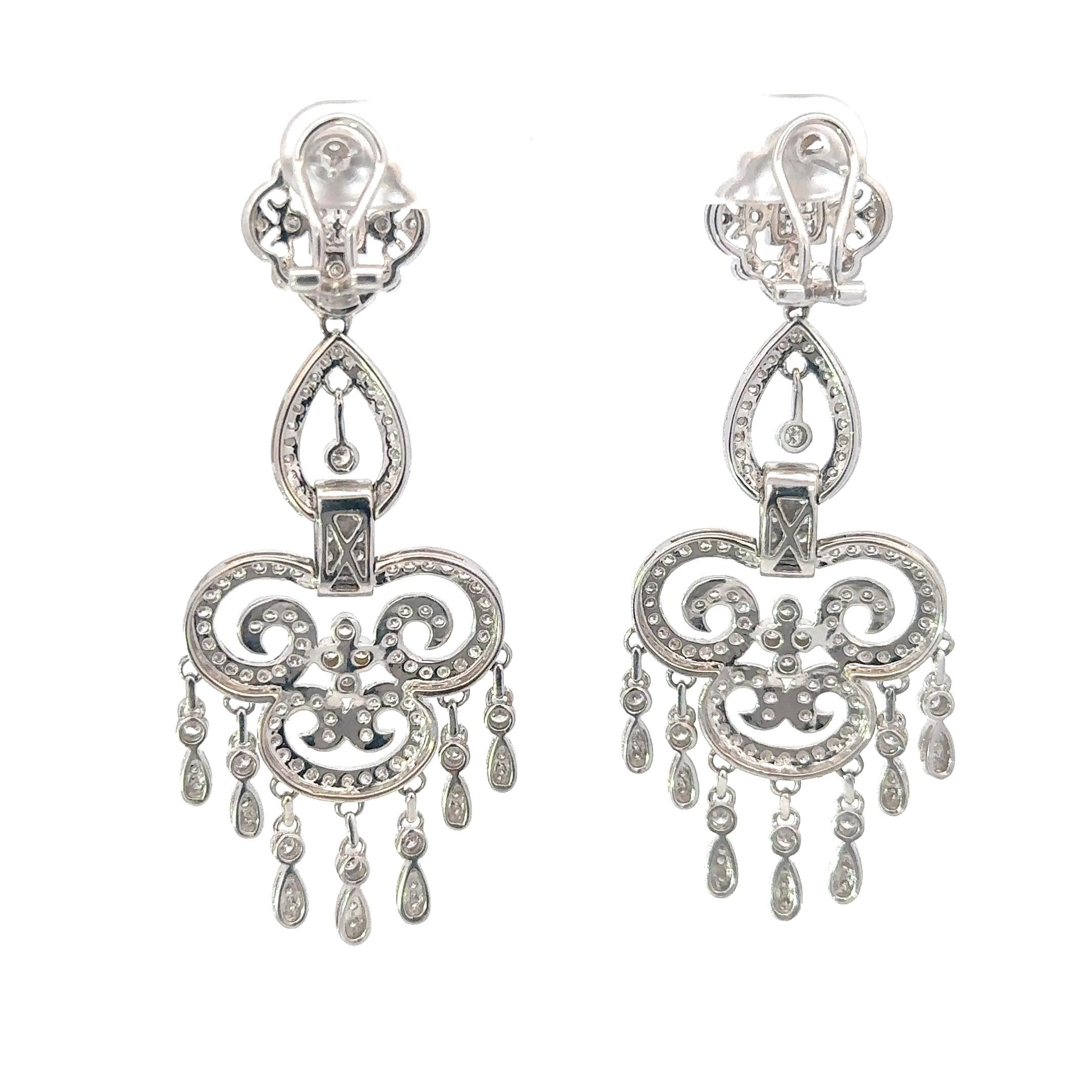Chandelier Diamond '4ctw' Earrings 14k White Gold In Excellent Condition For Sale In Dallas, TX