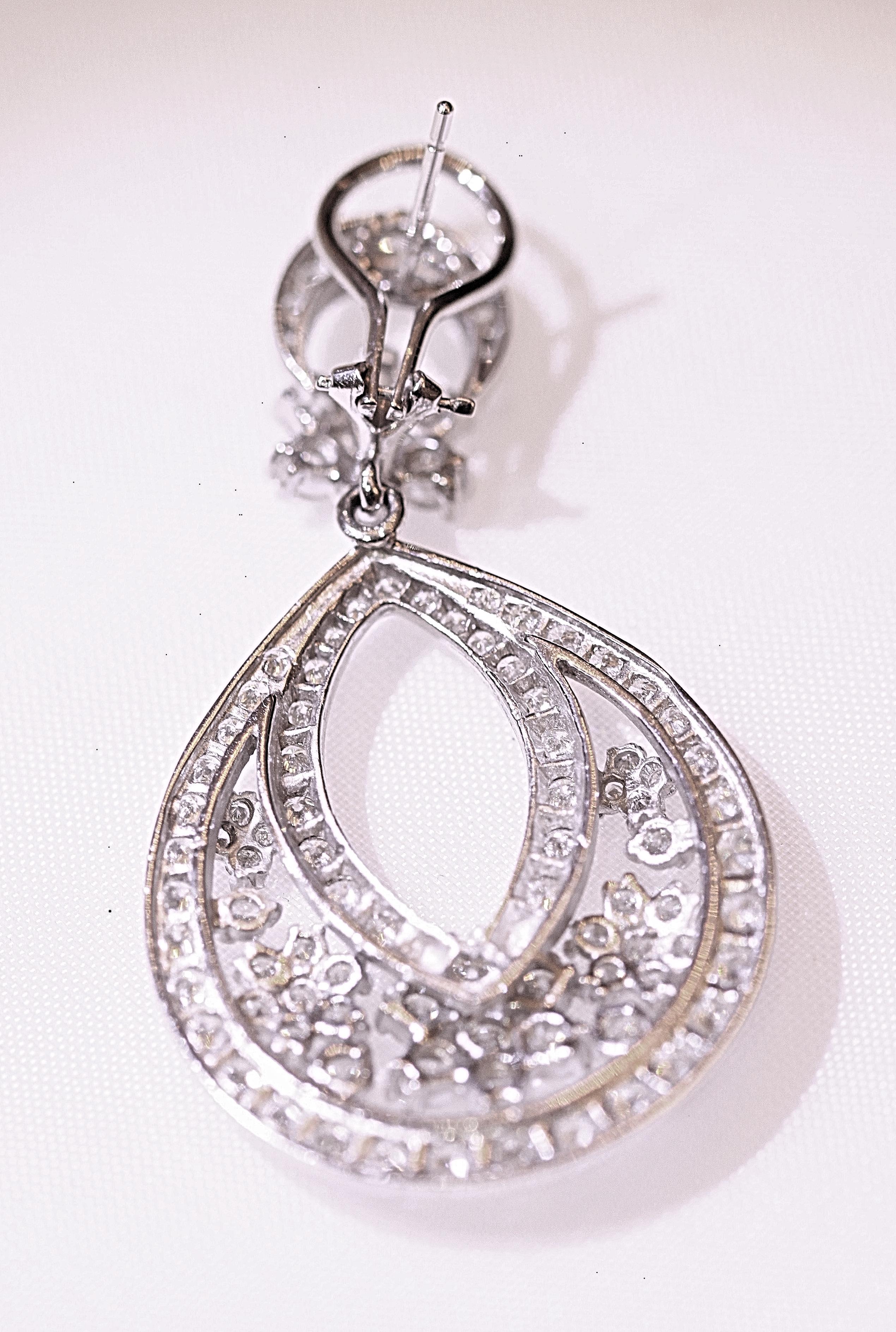 Round Cut Chandelier Diamond Earrings 18 Karat White Gold