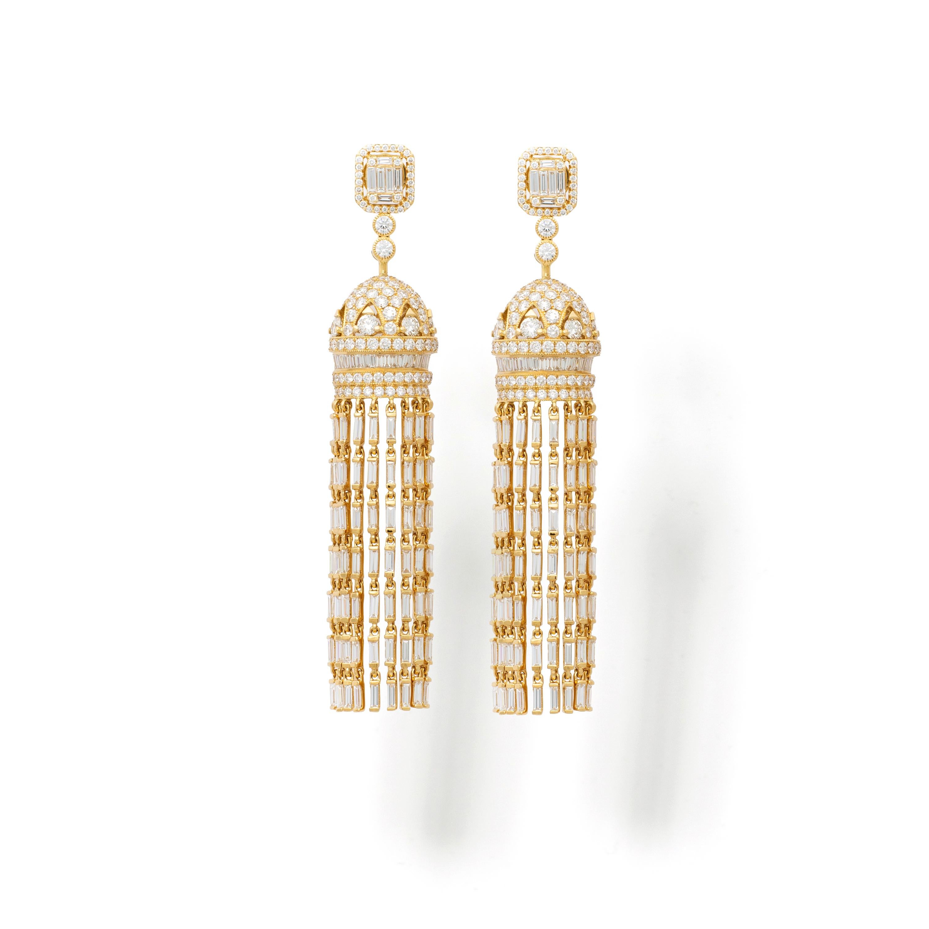 Art Deco Chandelier Ear Pendants Diamond Yellow Gold 18K For Sale