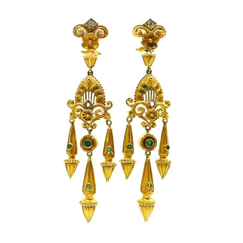 Chandelier Earrings Antique 14k Gold Emerald In Good Condition For Sale In Beverly Hills, CA