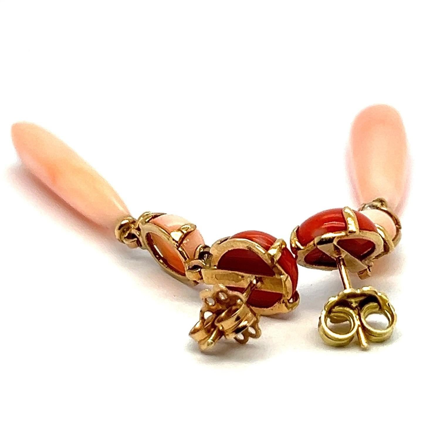 Boucles d'oreilles Chandelier Corail Blanc Diamants Or jaune 18 carats en vente 1