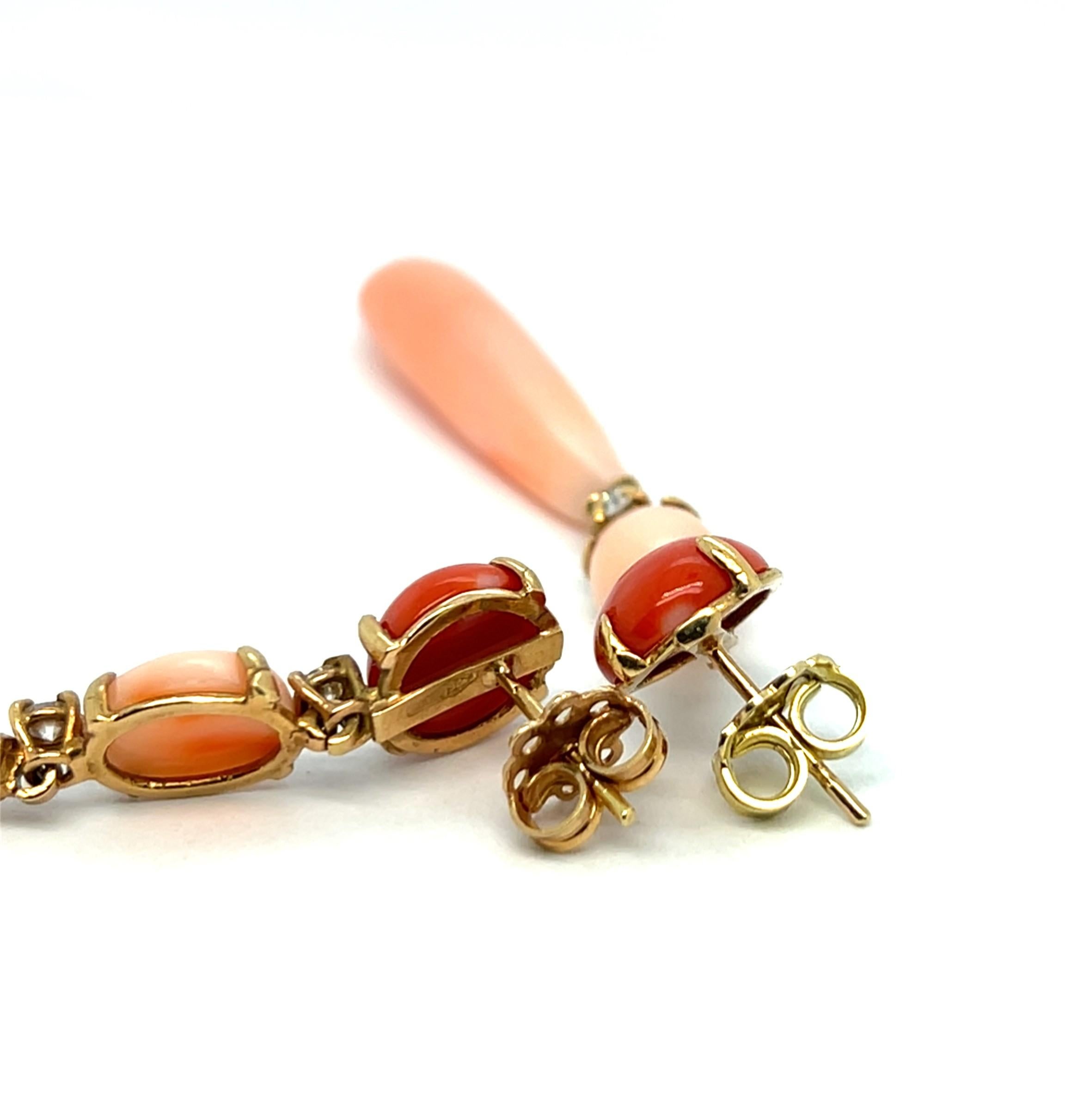 Boucles d'oreilles Chandelier Corail Blanc Diamants Or jaune 18 carats en vente 3