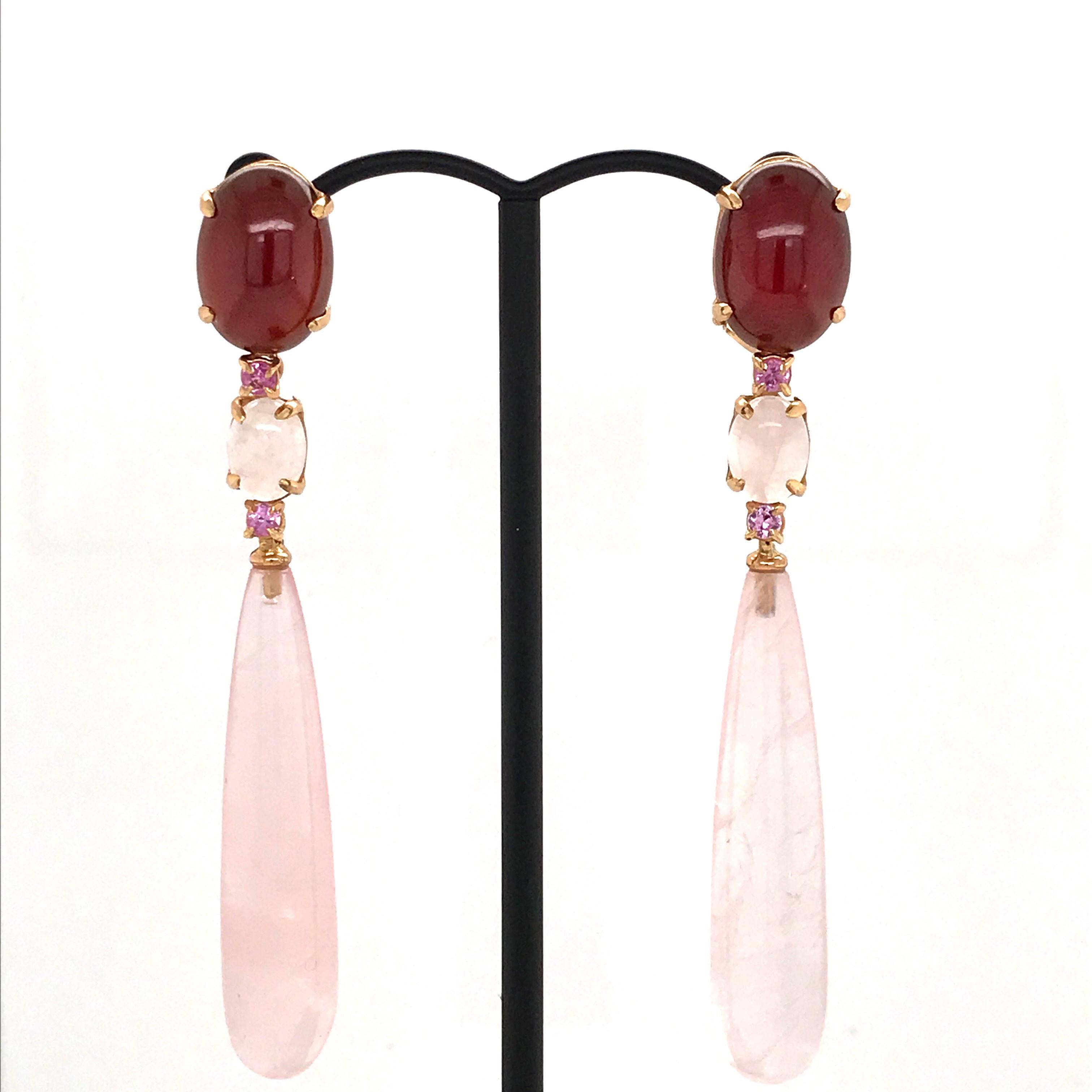 Taille ovale Boucles d'oreilles lustre en or rose 18 carats, grenat, topaze rose et quartz  en vente