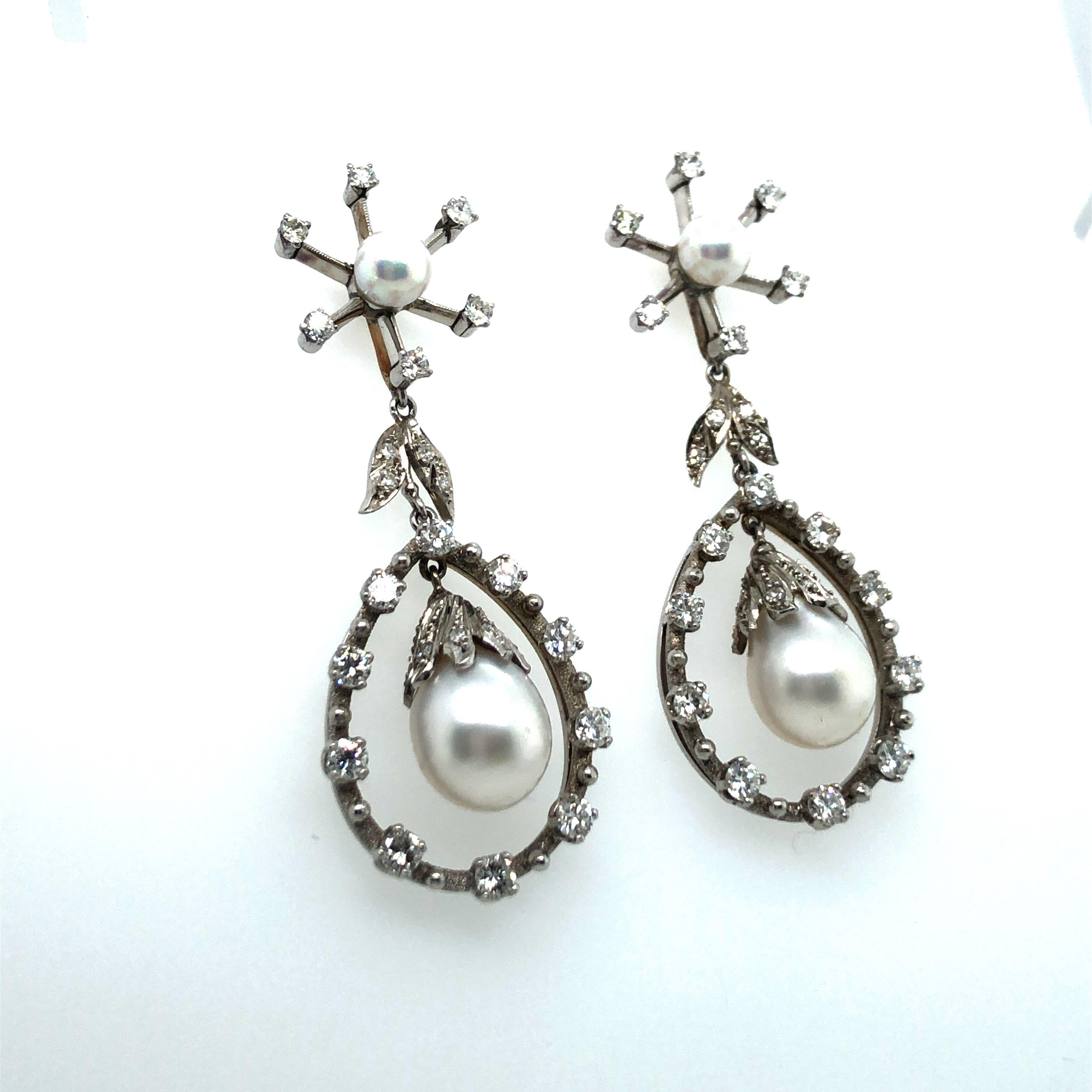 Brilliant Cut Chandelier Earrings with Diamonds and Akoya Pearls in 18k White Gold