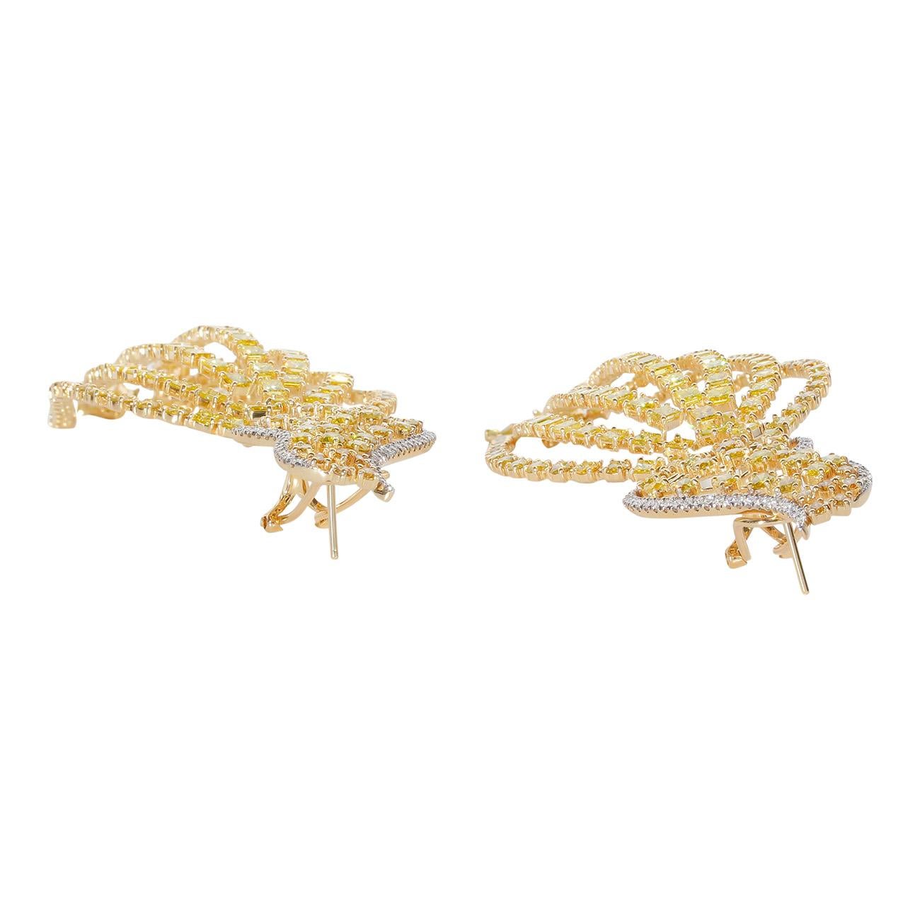 Chandelier Earrings with Fancy Yellow Princess Cut Diamonds.  D20.24ct.t.w. For Sale 2