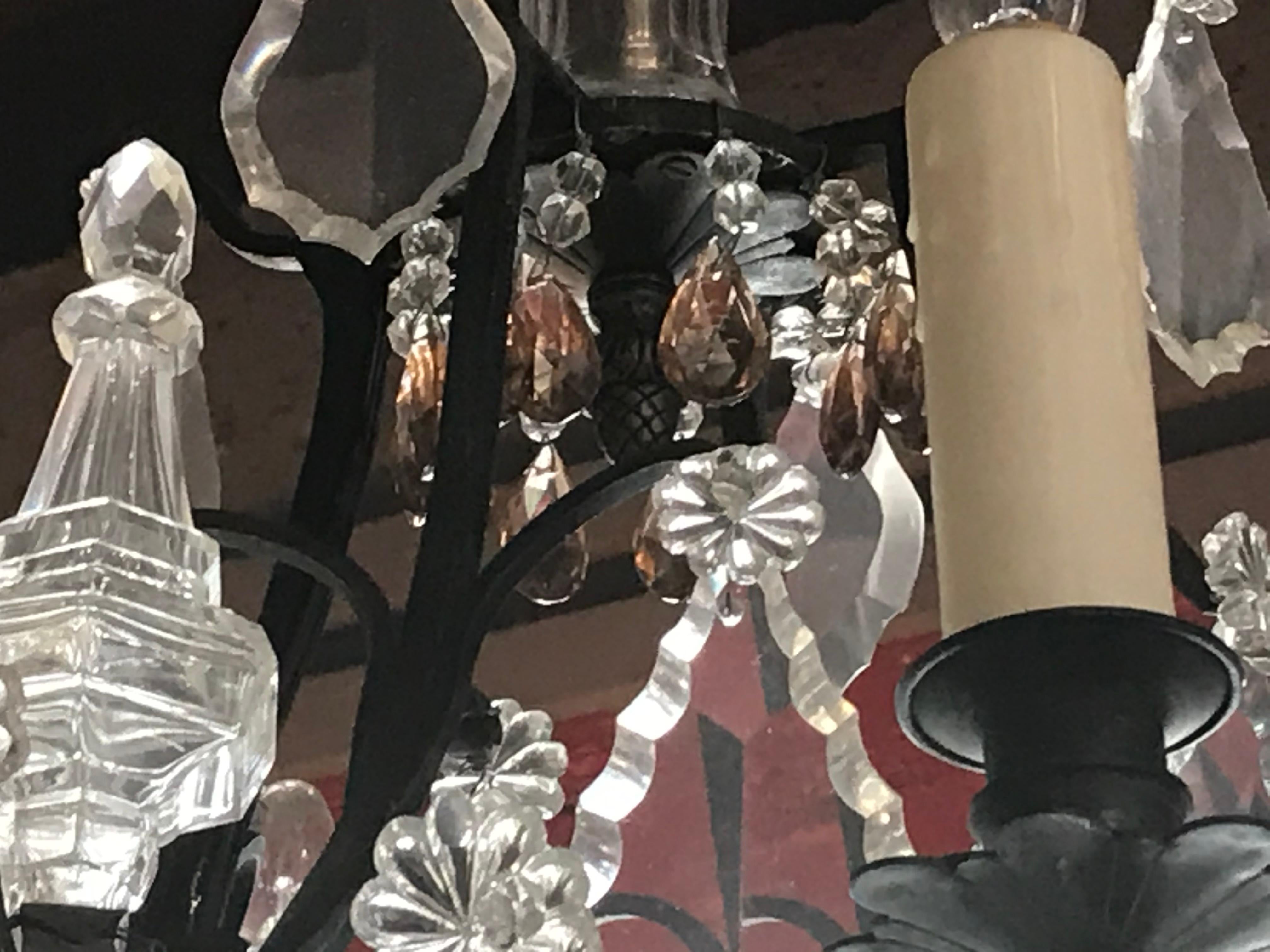 Un très beau lustre « Âge » de style Louis XV en bronze et cristal de Baccarat. Bon état - En vente à Atlanta, GA