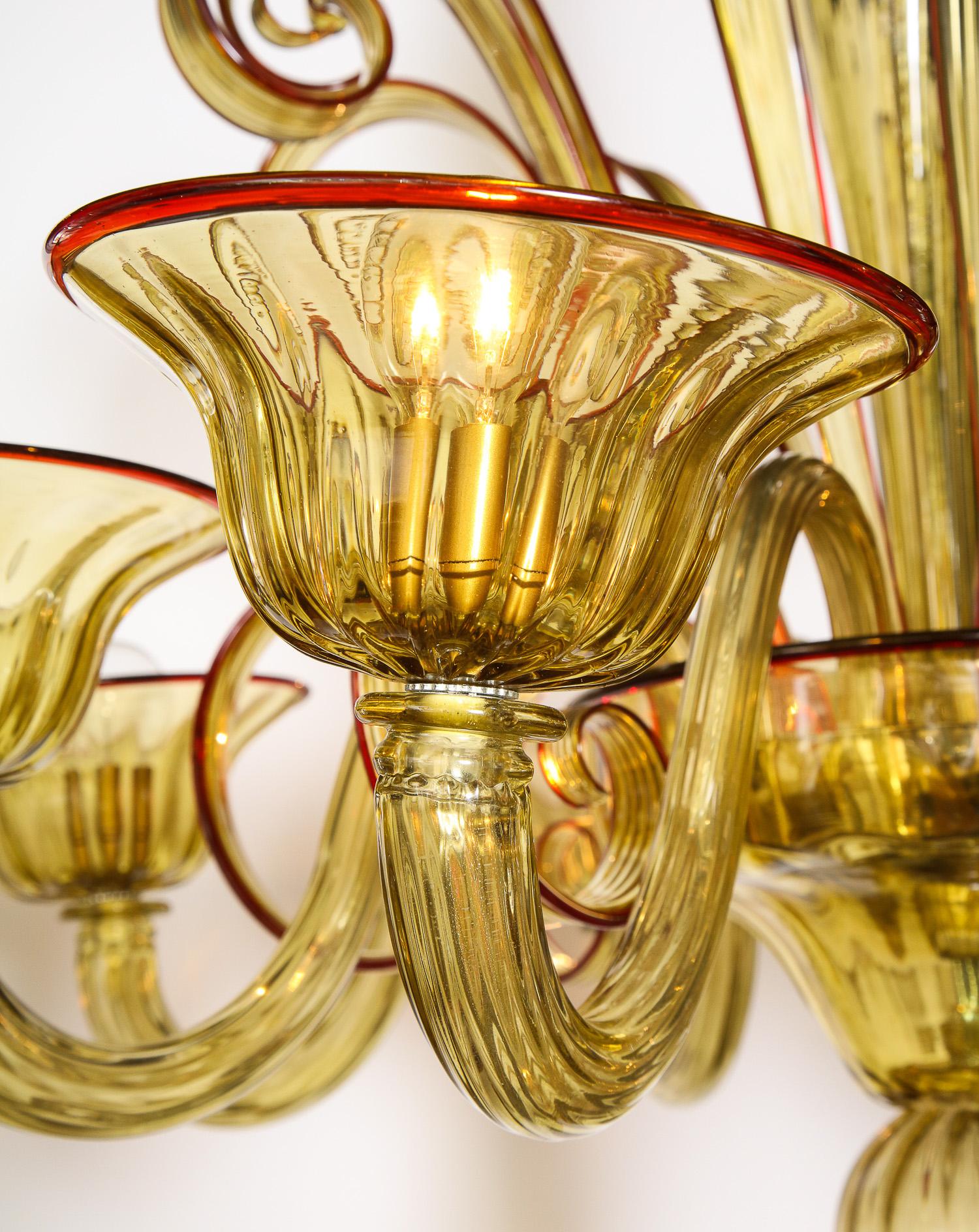 Lustre en verre vénitien, couleur ambre/rouge, contemporain, Murano, Italie, 8 branches en vente 4