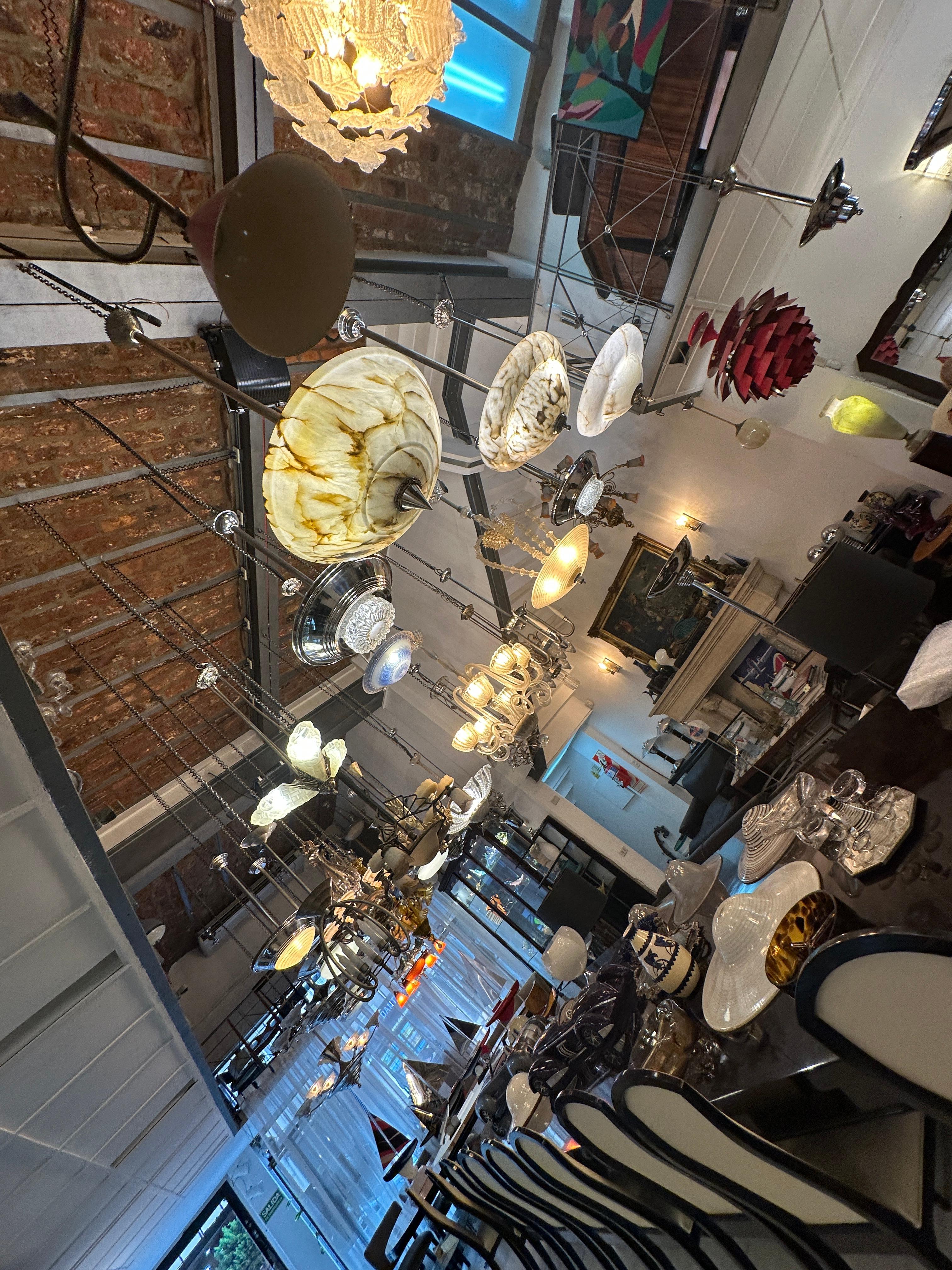 Cromo Lampadario in alabastro e cromo, Stile: Art Deco , anno: 1920 in vendita