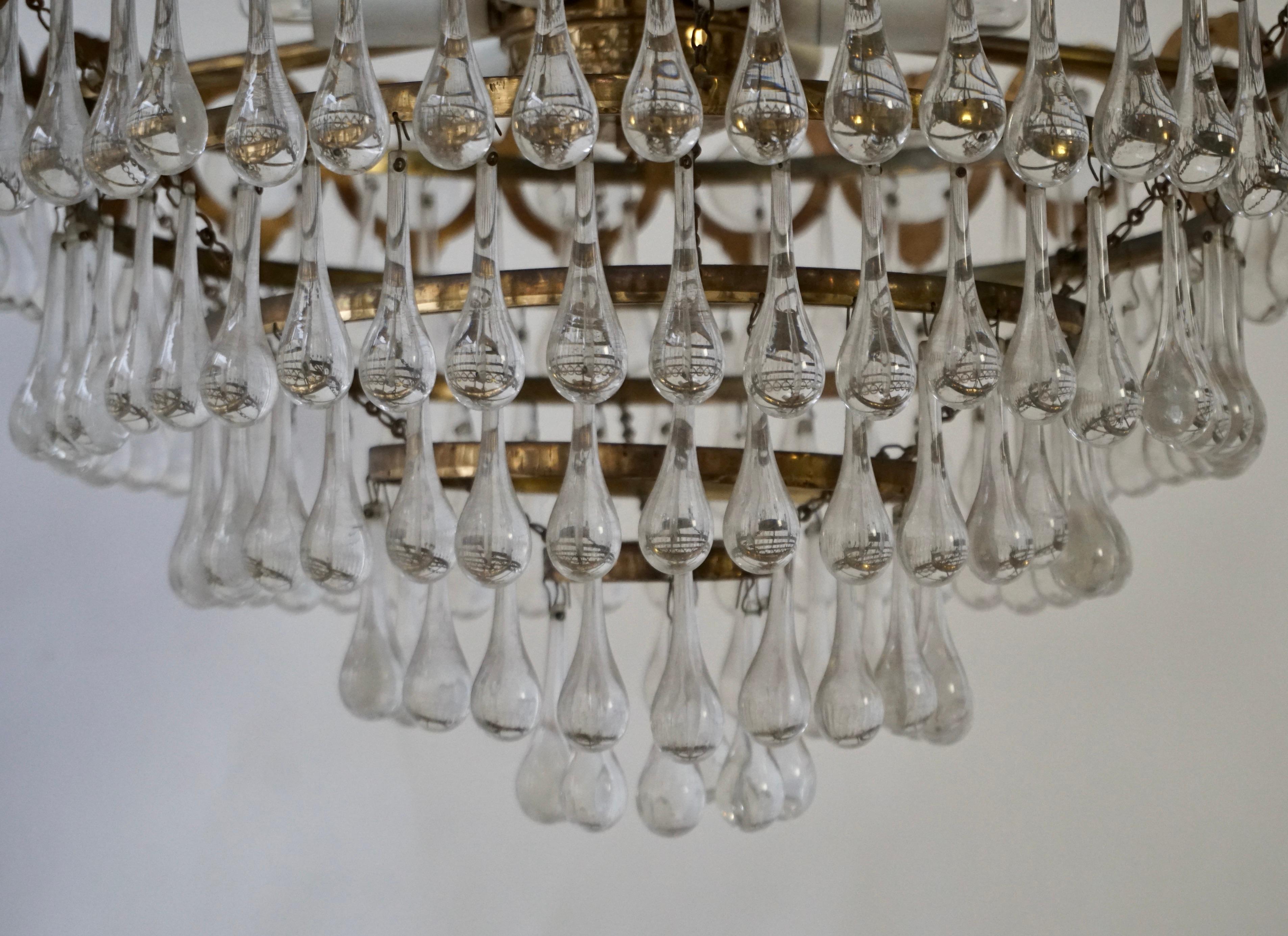 Italiano Lampadario in ottone e cristallo in vendita