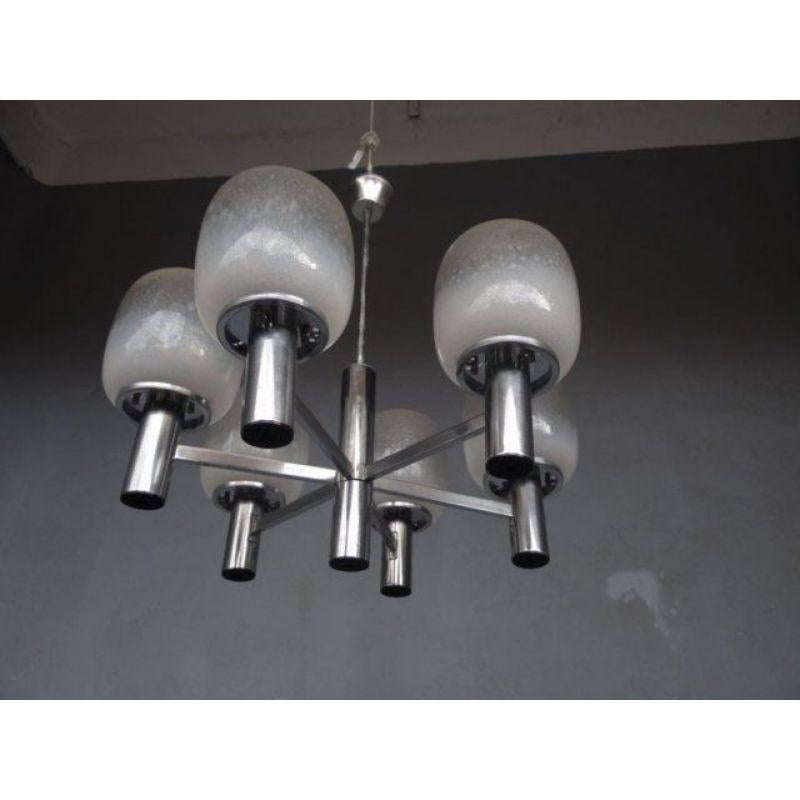 Vetro Lampadario in metallo cromato e vetro soffiato, 1970 in vendita