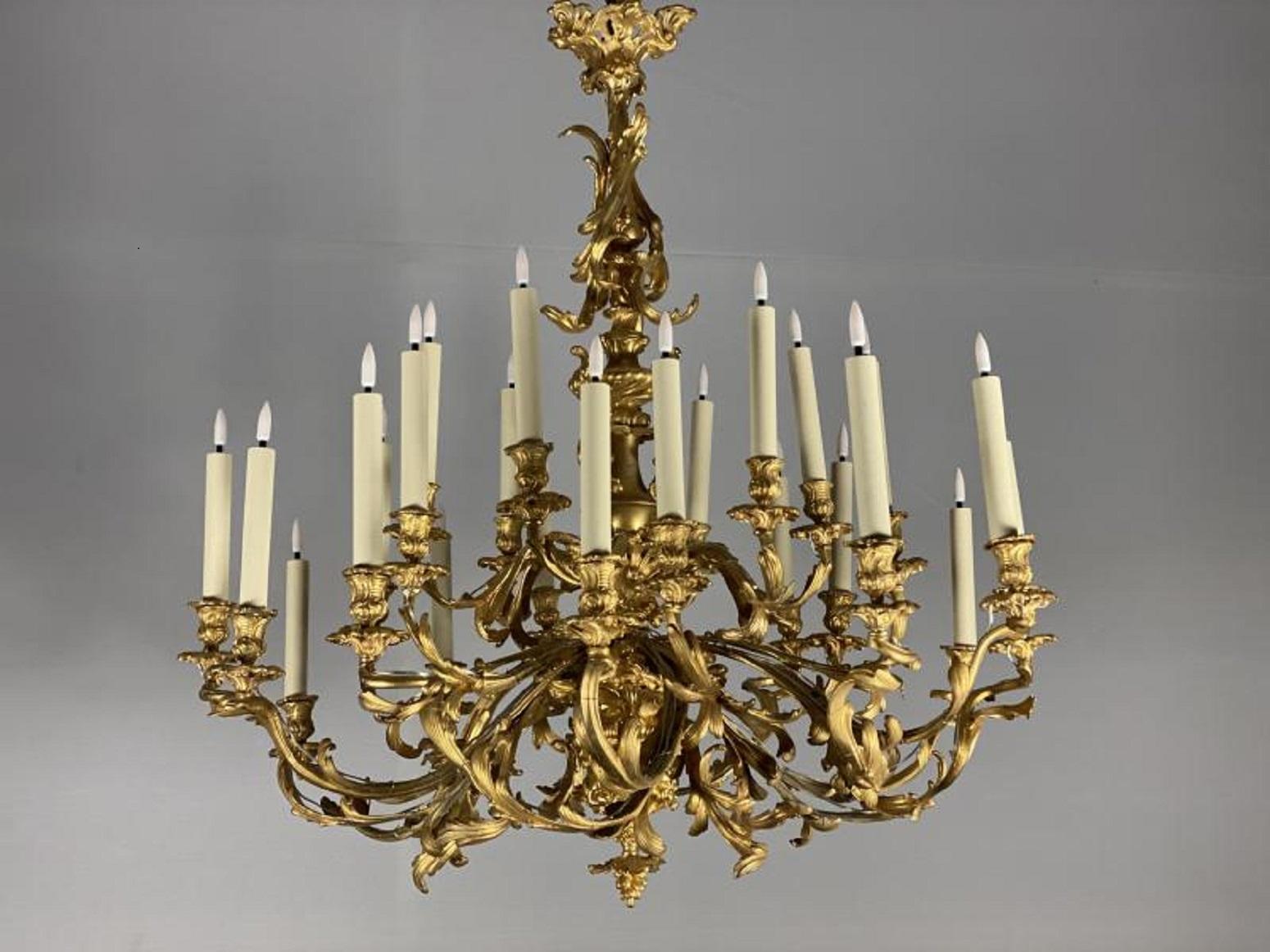 French Chandelier in Gilt Bronze Louis XV Style