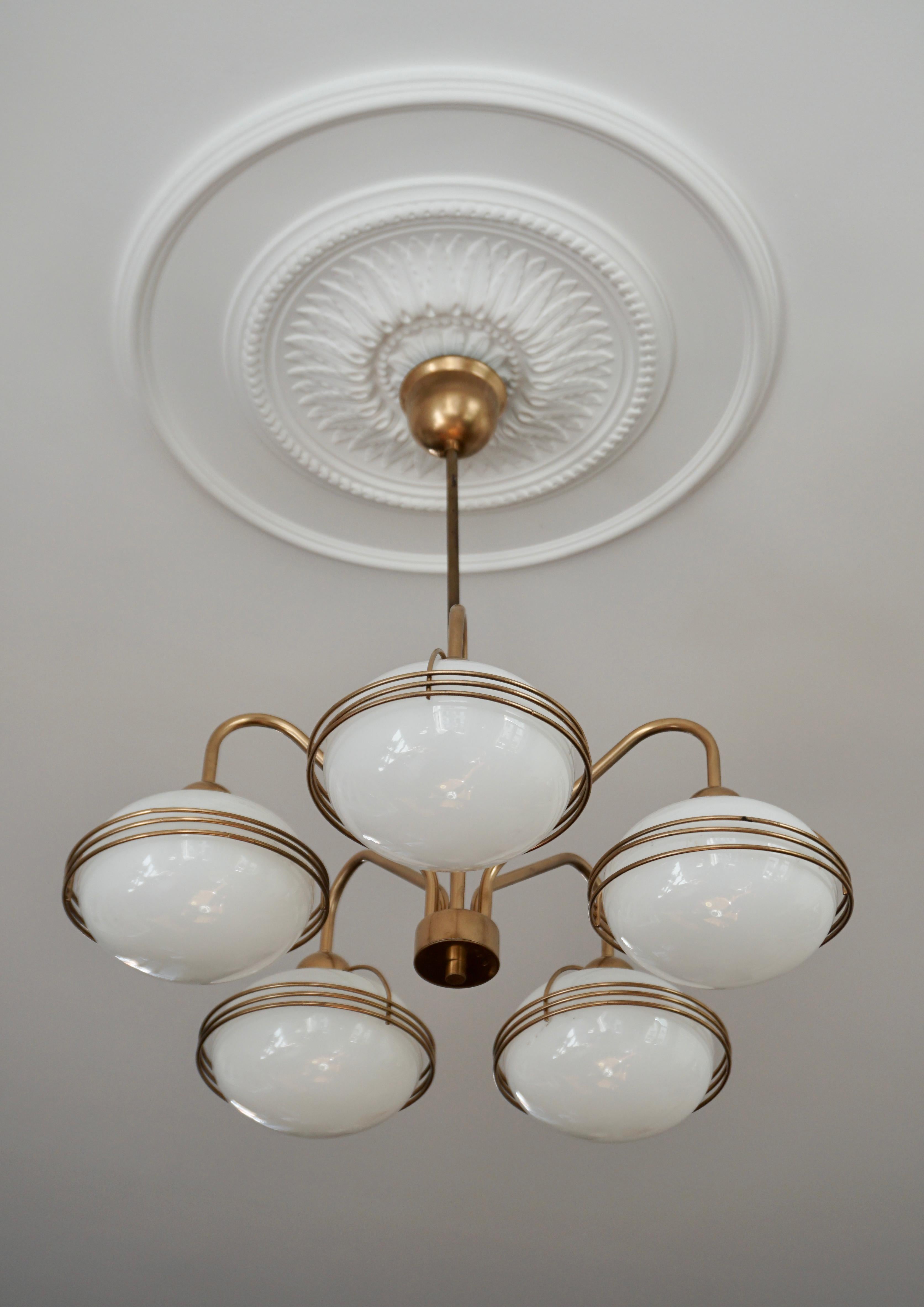 Chandelier in Glass and Brass In Good Condition In Antwerp, BE