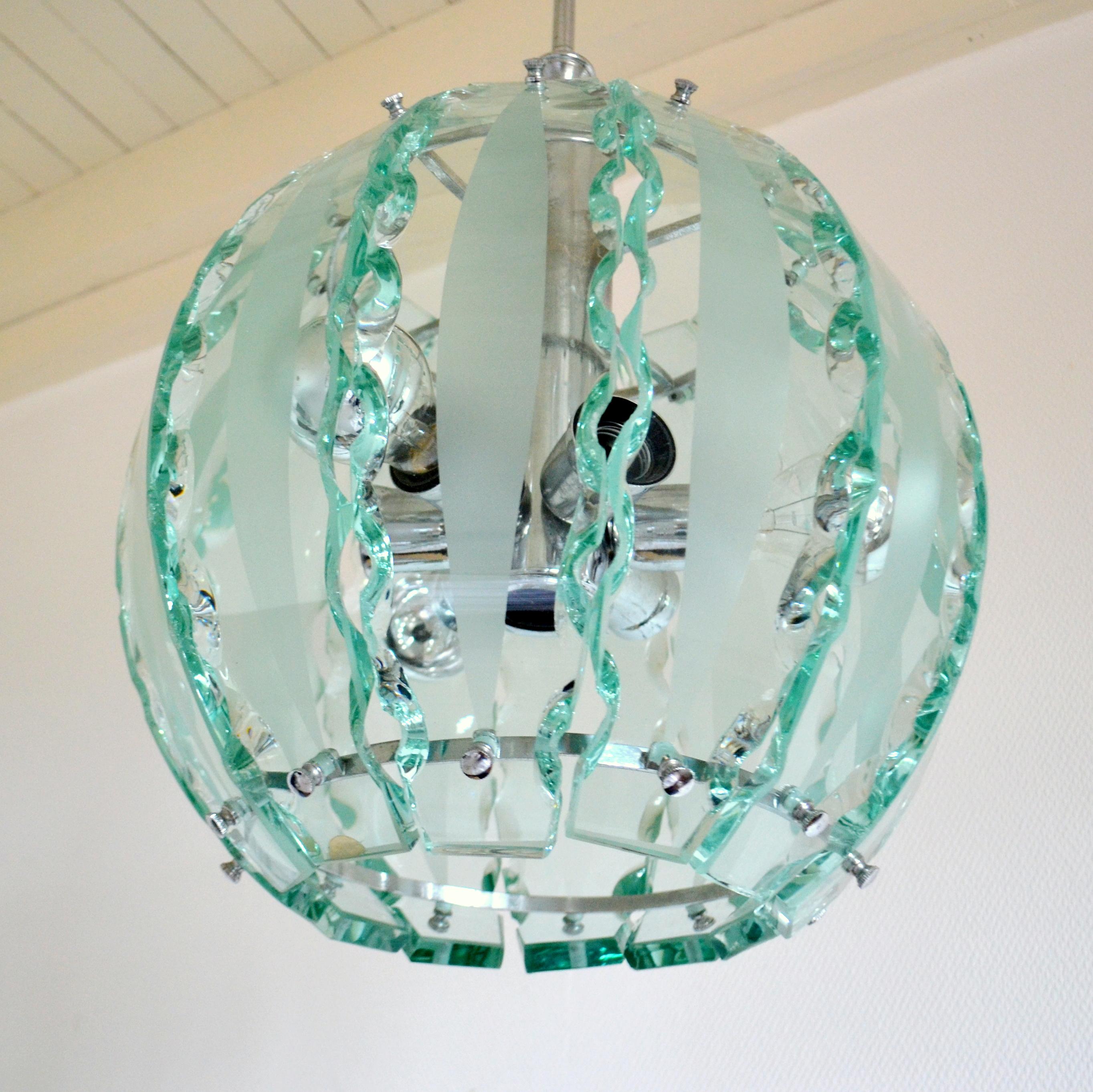 Mid-Century Modern Fontana Arte Chandelier in Glass and Chrome, 04 Zero Quatro For Sale