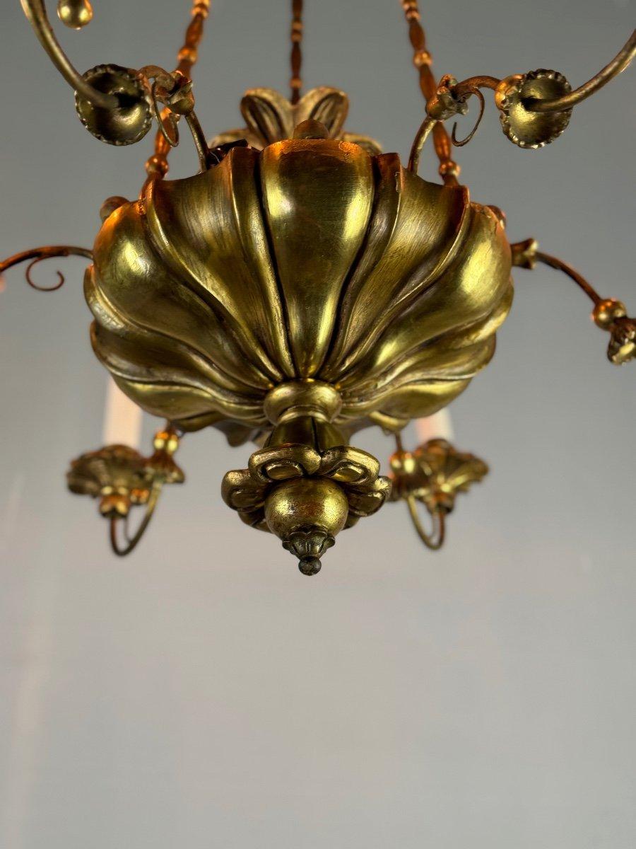 Chandelier In Golden Wood And Brass, Central Europe Circa 1900 In Excellent Condition For Sale In Honnelles, WHT
