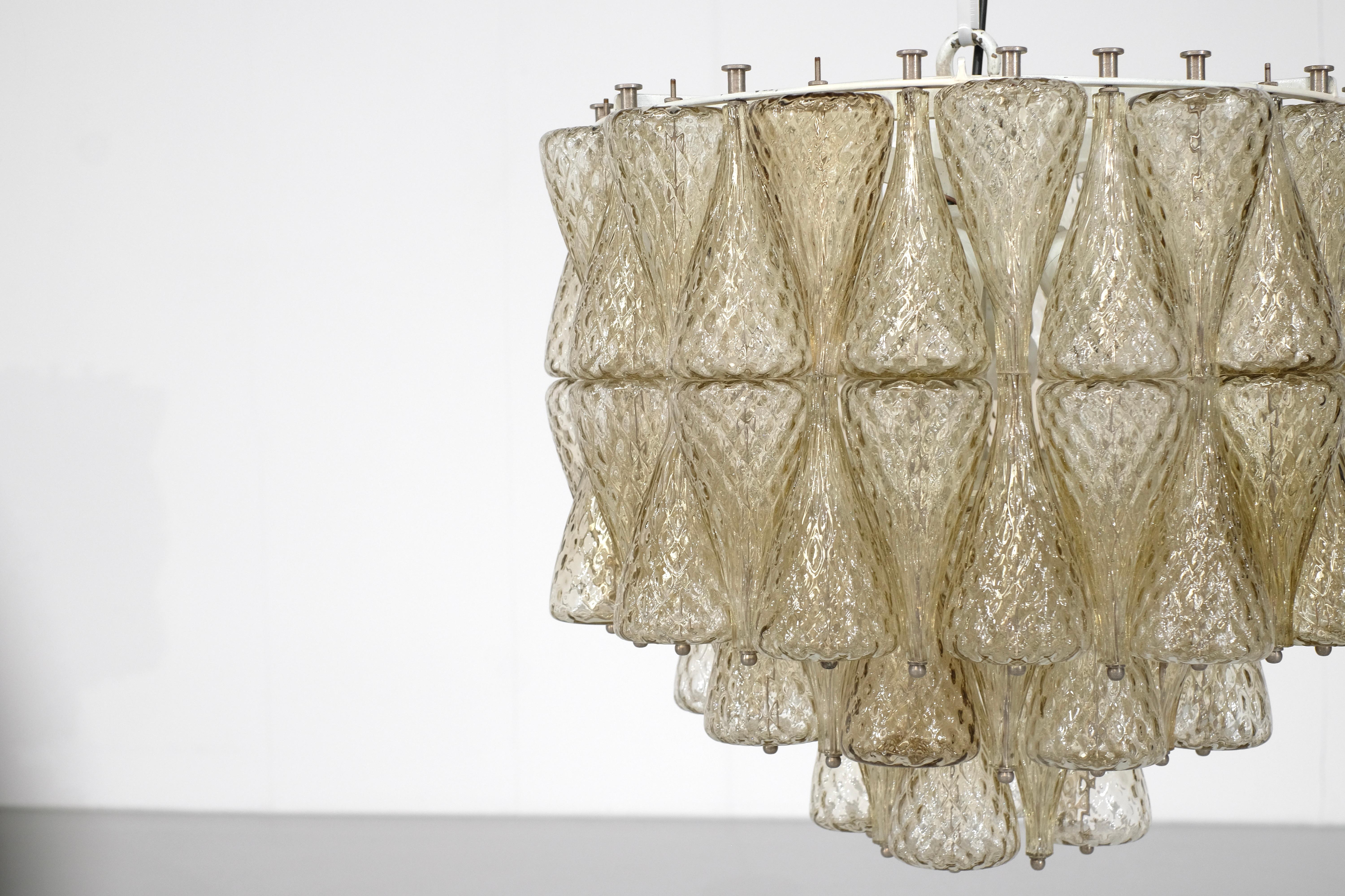 Chandelier in Murano glass, Italy 1970s. For Sale 1
