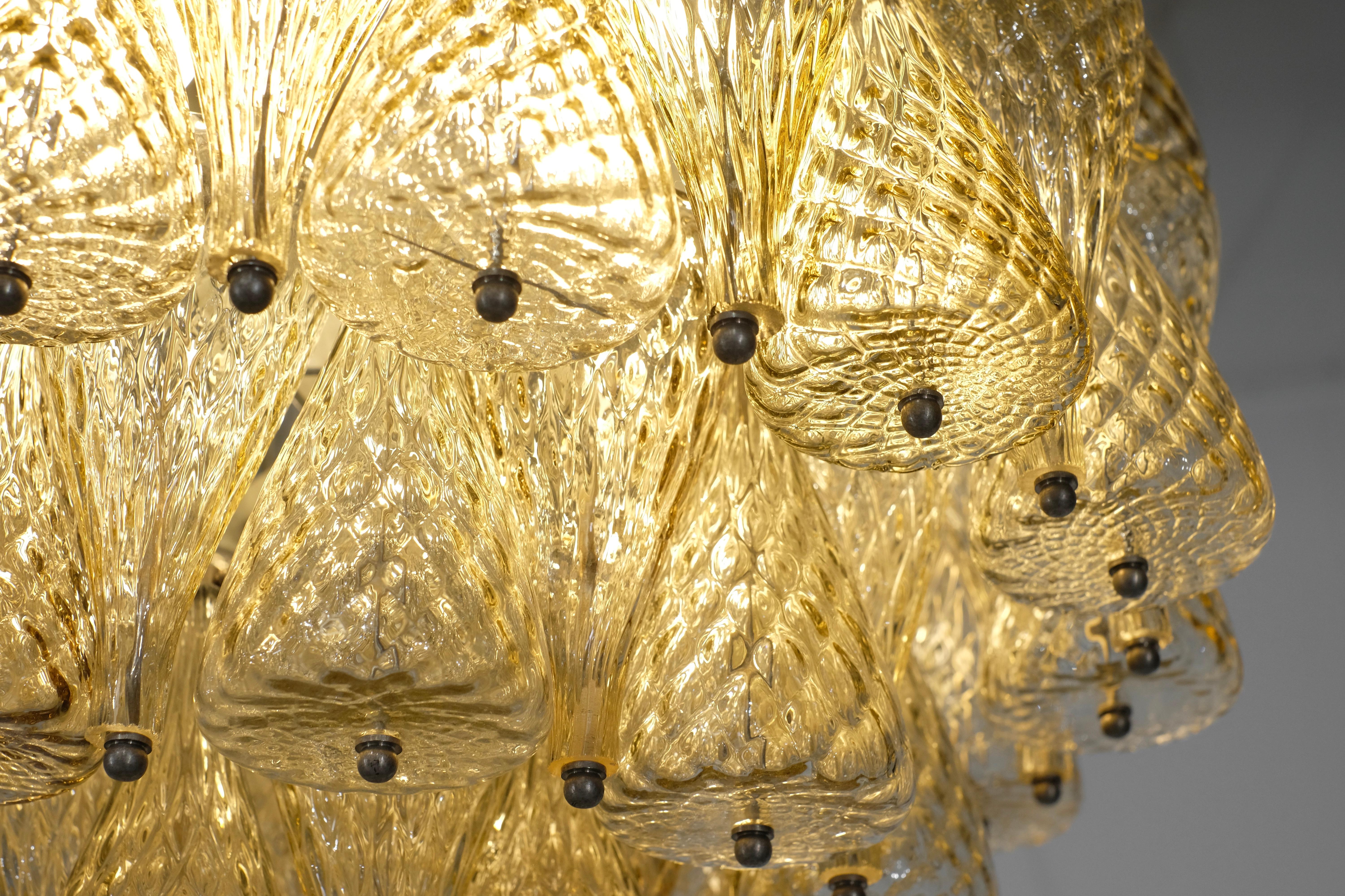 Chandelier in Murano glass, Italy 1970s. For Sale 2