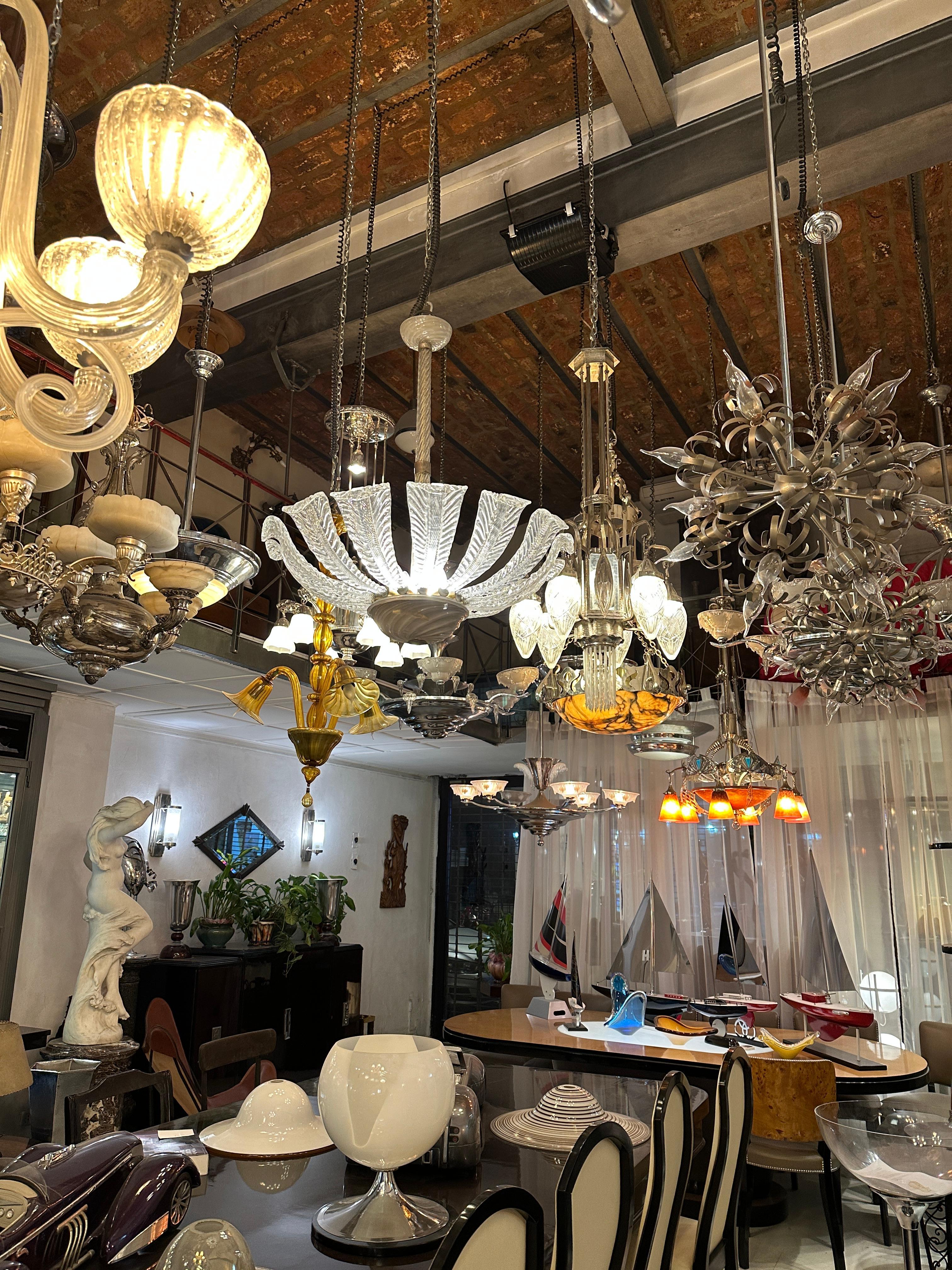 Chandelier in Murano, Italian style, Art Deco, 1920 For Sale 15