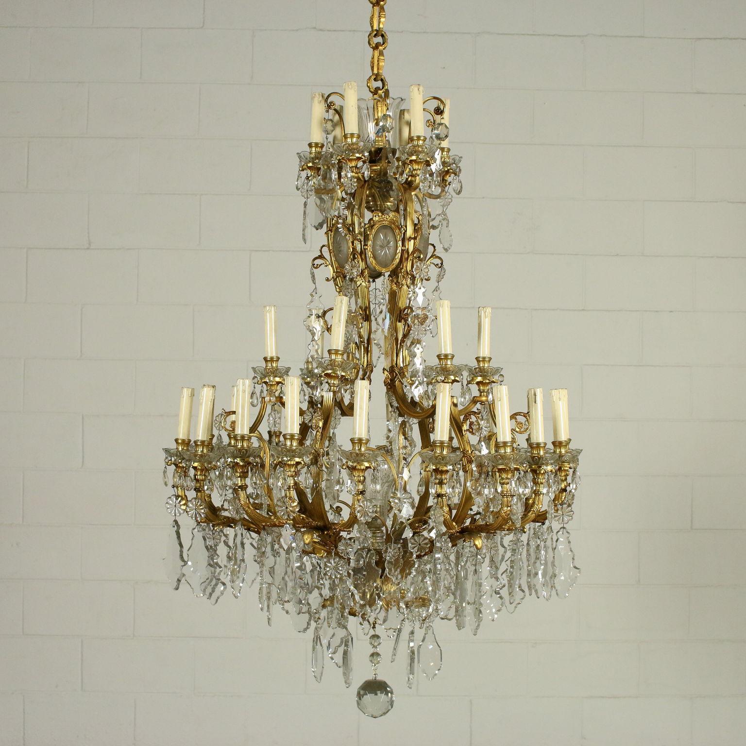 Italian Chandelier in Neoclassical Style