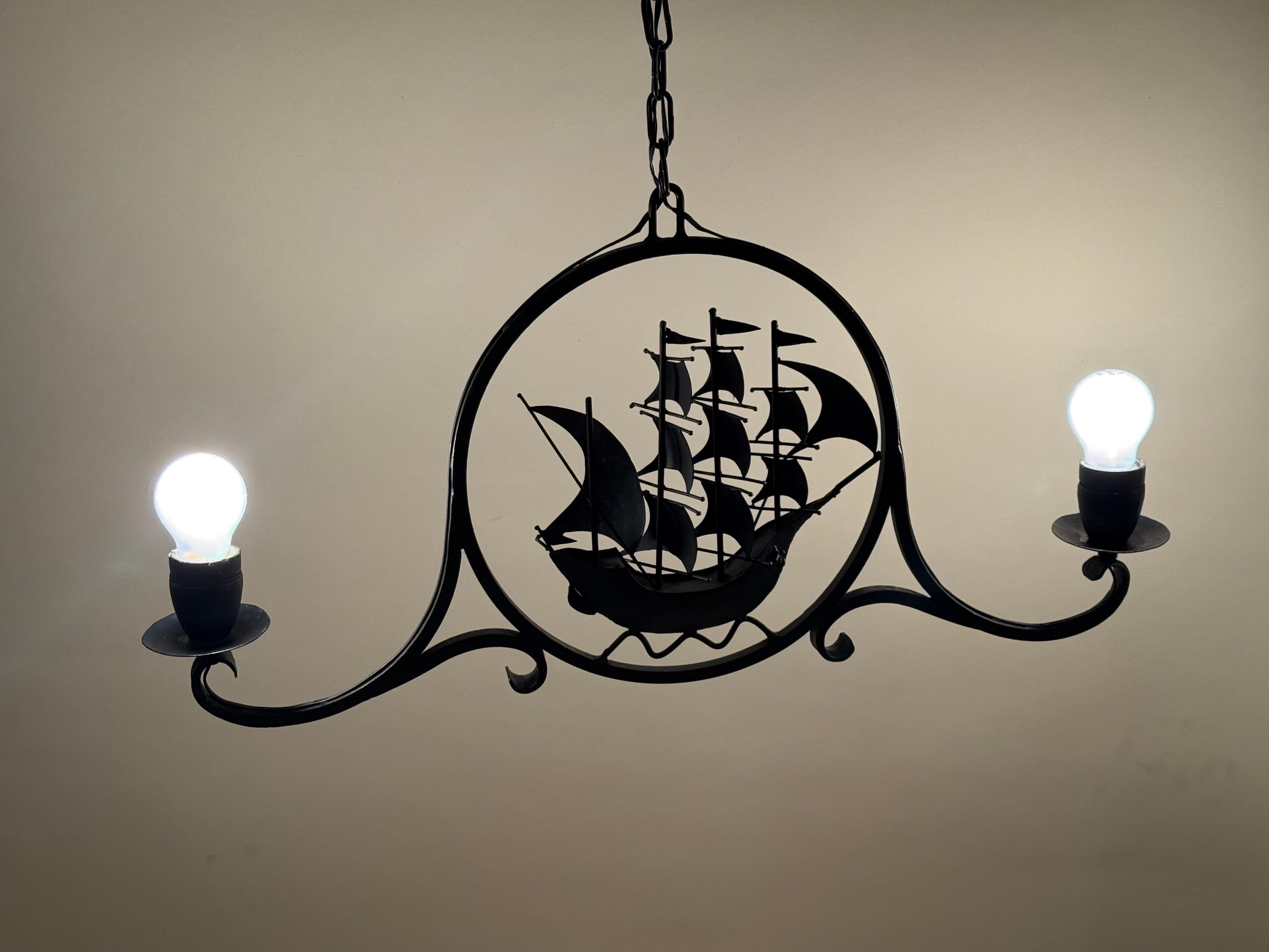 Lampadario a forma di nave a vela in stile antico, Danimarca anni '90 in vendita 6