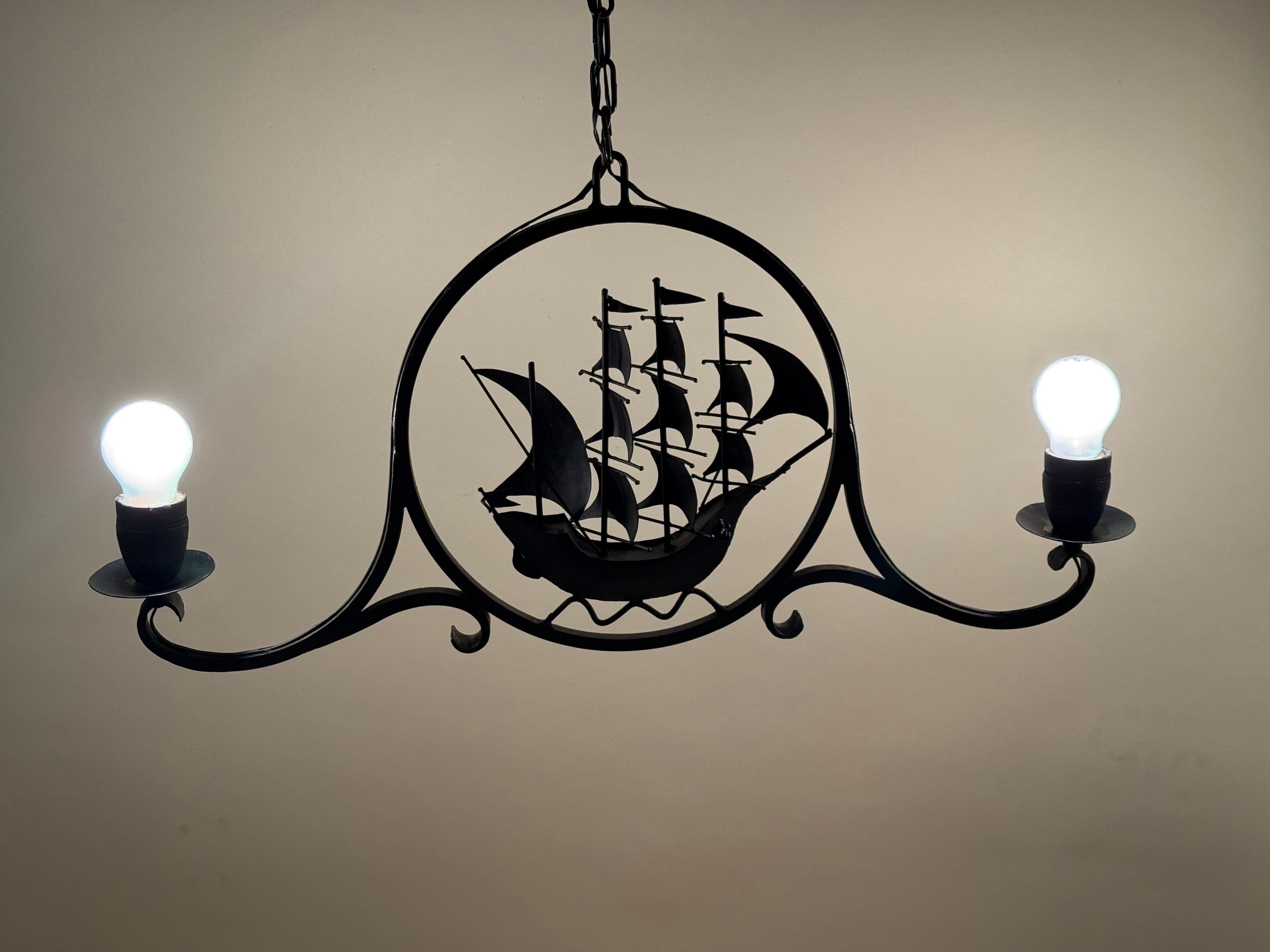 Lampadario a forma di nave a vela in stile antico, Danimarca anni '90 in vendita 8