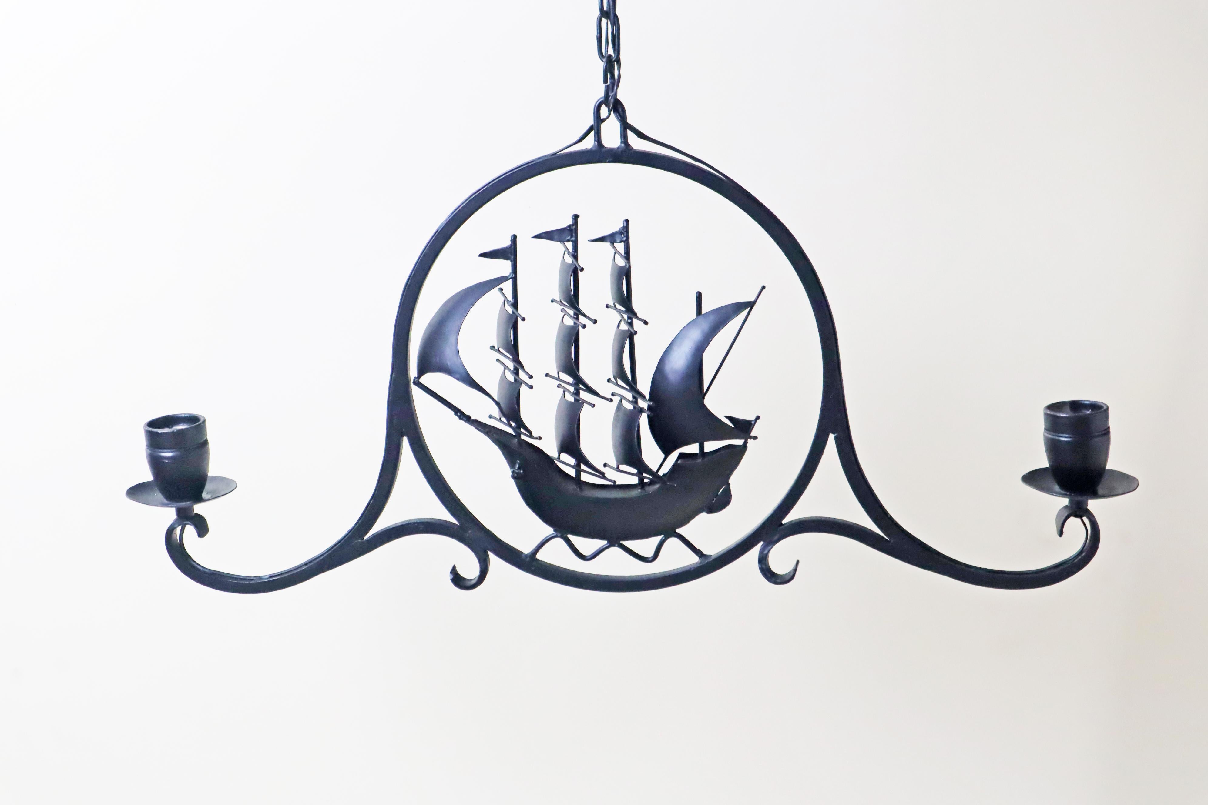 Danese Lampadario a forma di nave a vela in stile antico, Danimarca anni '90 in vendita