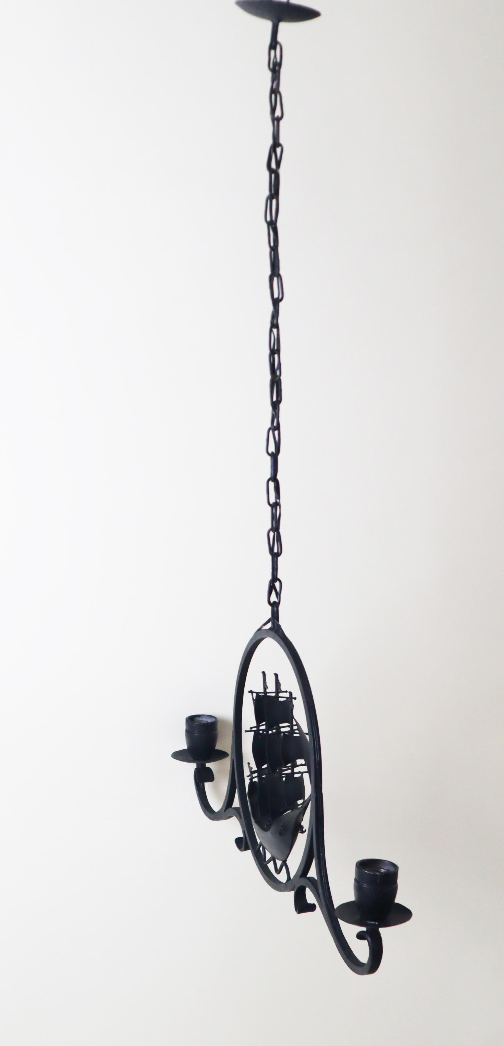 Lampadario a forma di nave a vela in stile antico, Danimarca anni '90 in vendita 1