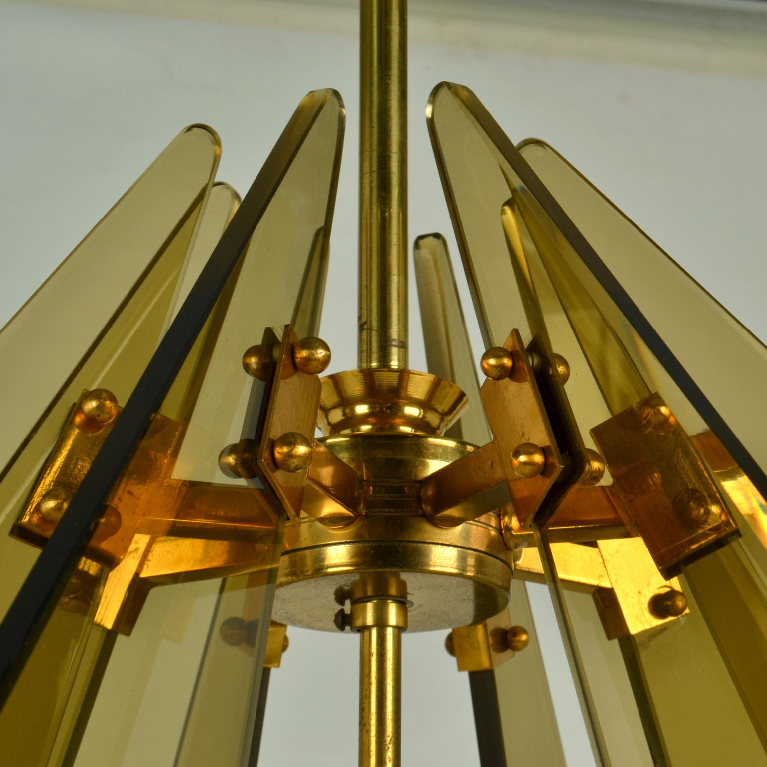 Chandelier inTinted Glass and Gilded Brass by Gino Paroldo, Fontana Arte For Sale 2