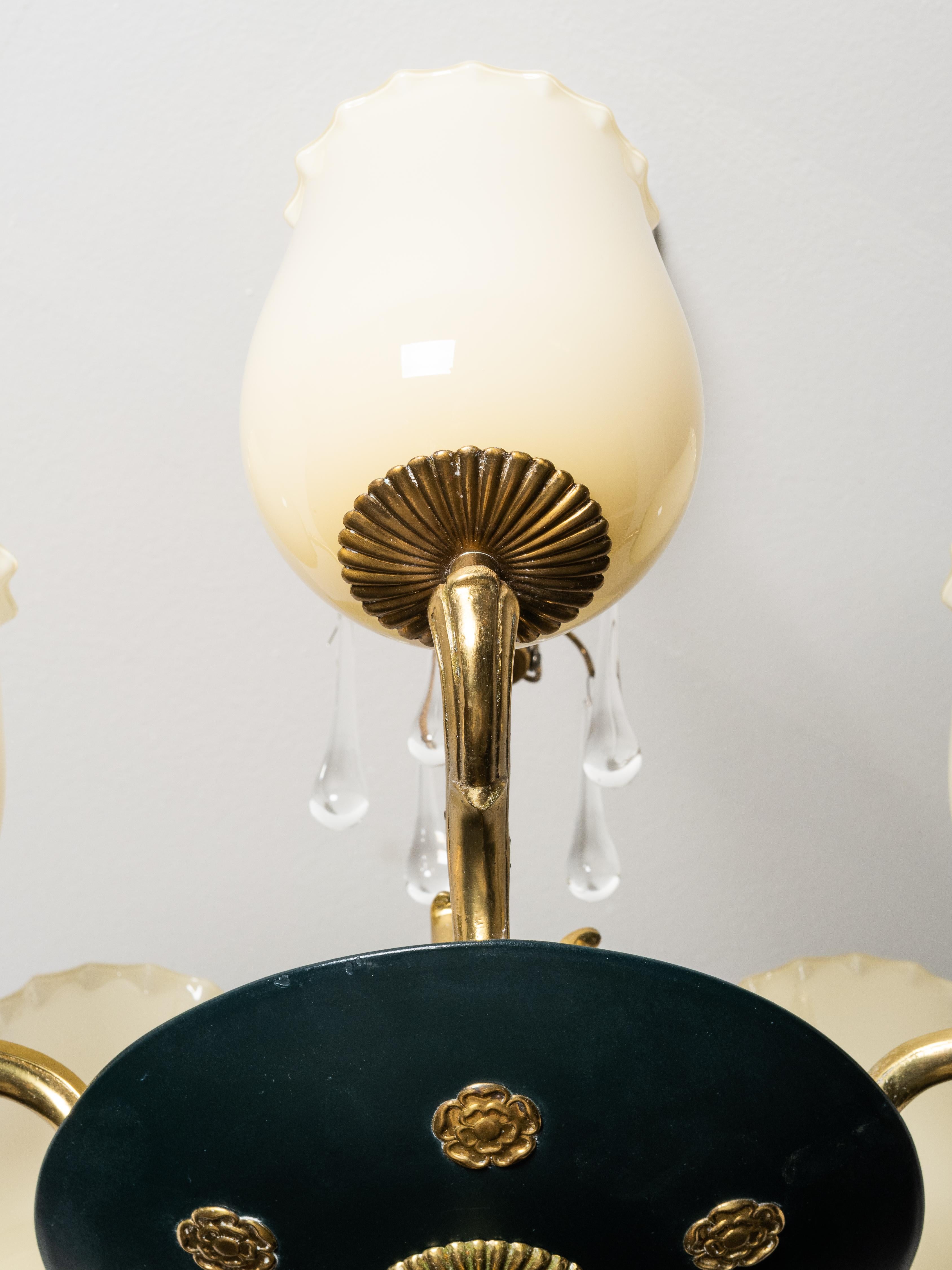 Metà XX secolo Lampadario Model 1374/5 di Paavo Tynell per Taito Oy, Finlandia, 1930 in vendita