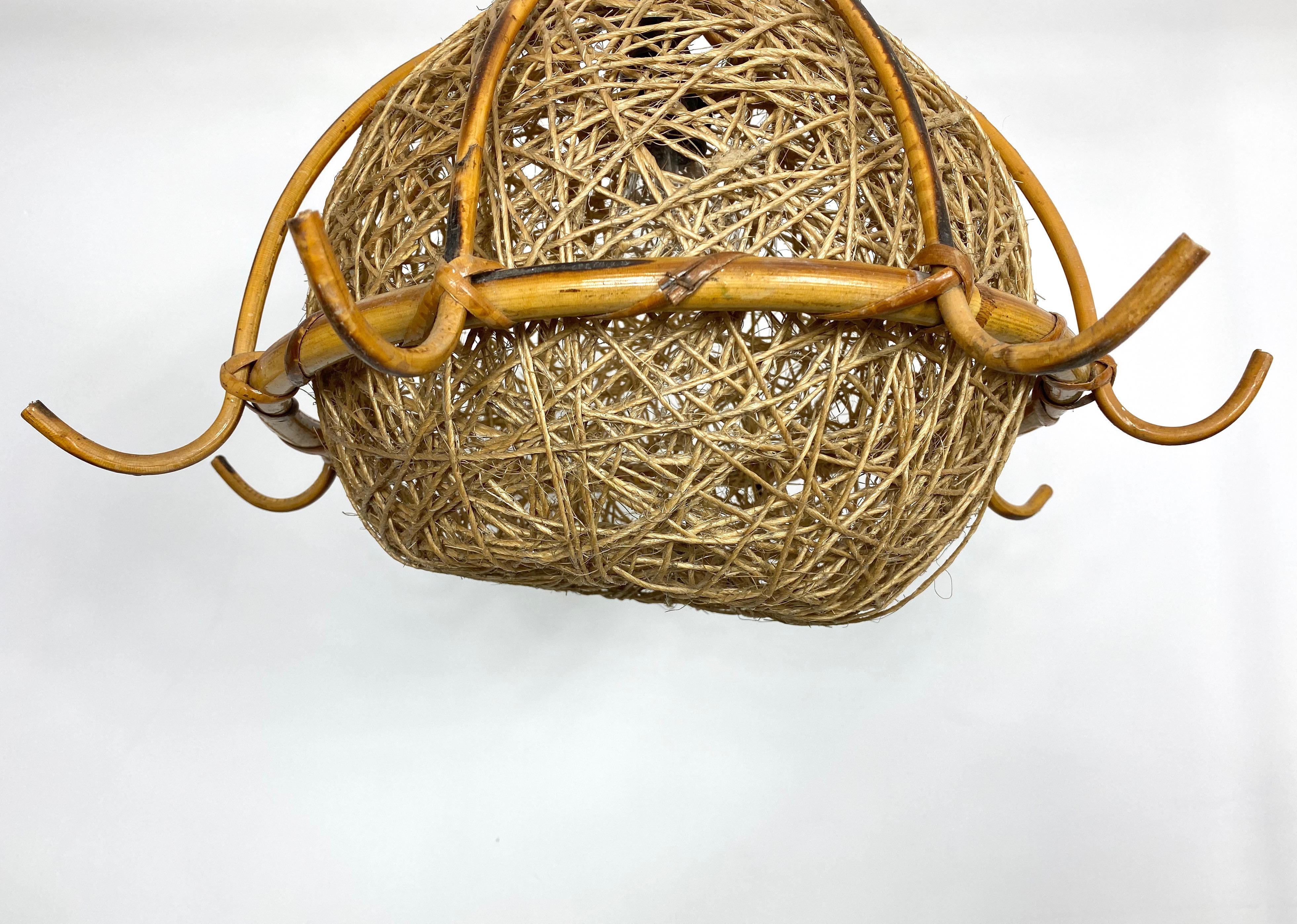 Chandelier Pendant, Bamboo Rattan and Rope, Italy, 1960s In Good Condition For Sale In Rome, IT