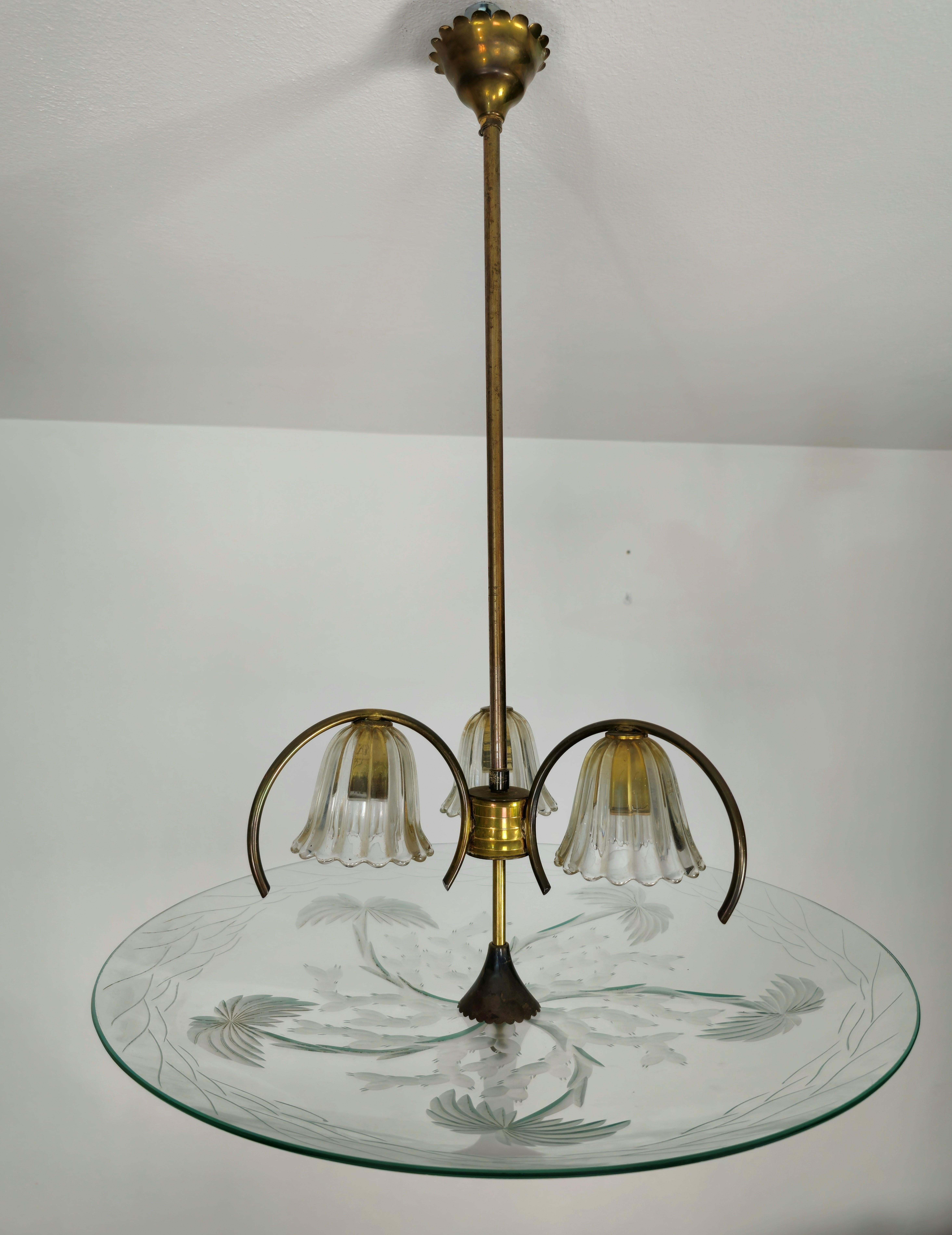Chandelier Pendant Brass Glass Attributed to Pietro Chiesa for Fontana Arte 1940 For Sale 3