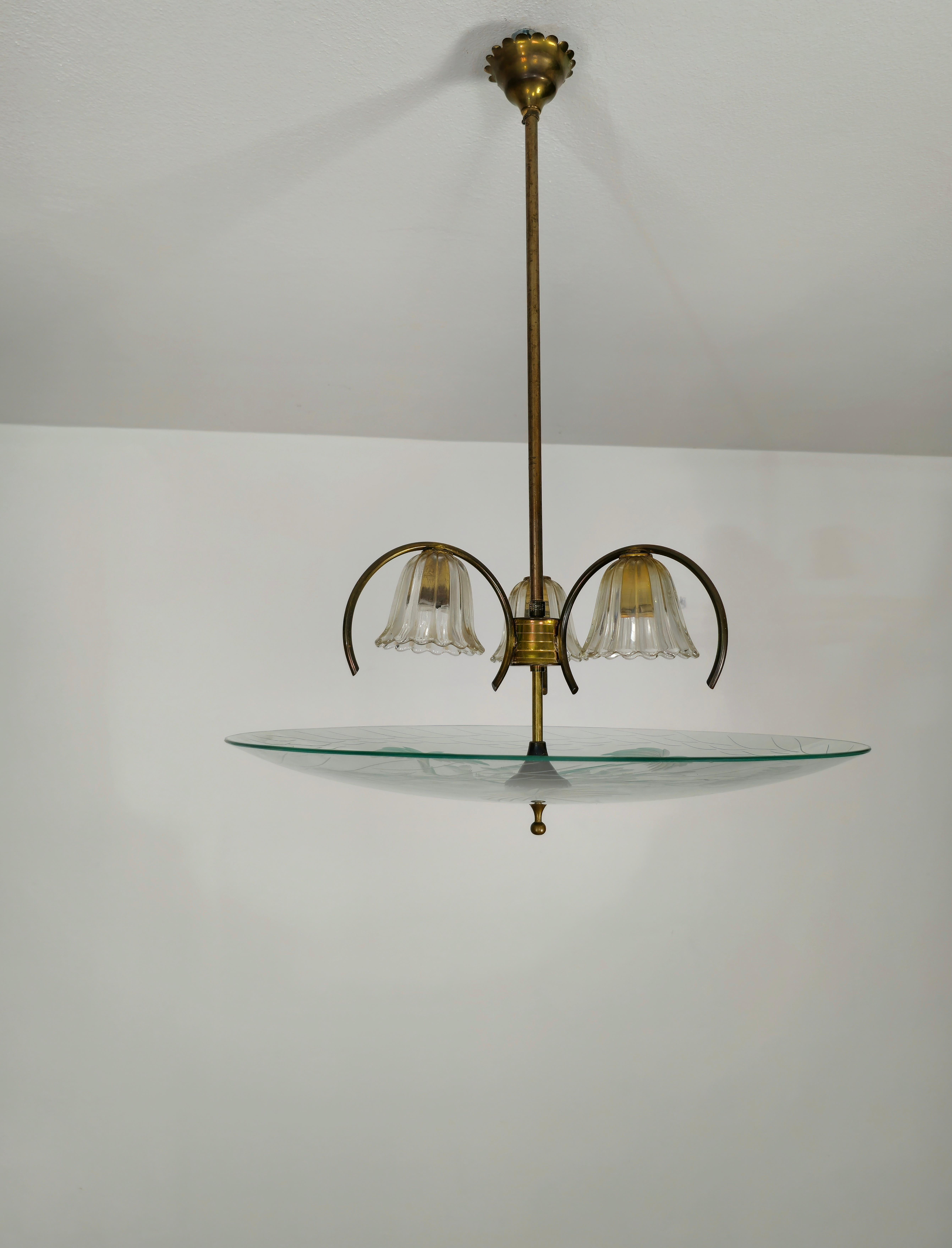 Chandelier Pendant Brass Glass Attributed to Pietro Chiesa for Fontana Arte 1940 In Good Condition For Sale In Palermo, IT