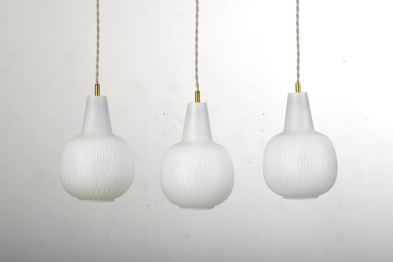Mid-Century Modern Chandelier / Pendant Lamp by Aloys Gangkofner for Peill & Putzler For Sale