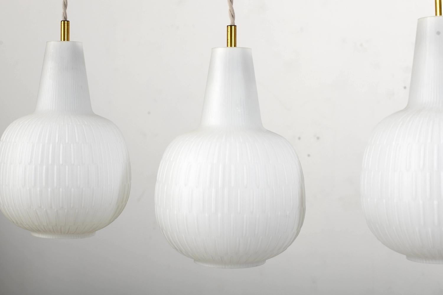 Chandelier / Pendant Lamp by Aloys Gangkofner for Peill & Putzler In Good Condition For Sale In Handewitt, DE