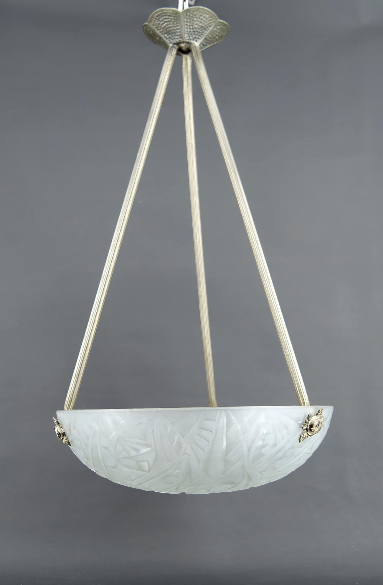 Francese Lampadario / Lampada a sospensione / Apparecchio a ciotola di Noverdy, Art Deco, Francia, anni '30 in vendita