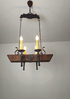 Lampadario a sospensione in ferro battuto Wood stile gotico francese anni '40