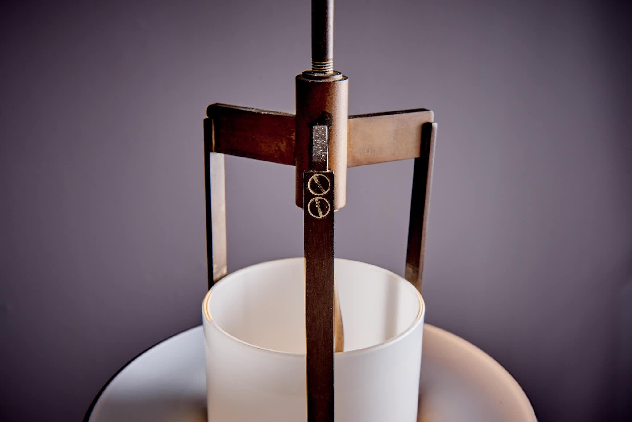 Ottone Lampadario con diffusore in vetro soffiato di Paolo Caliari, per Paolo Venini in vendita