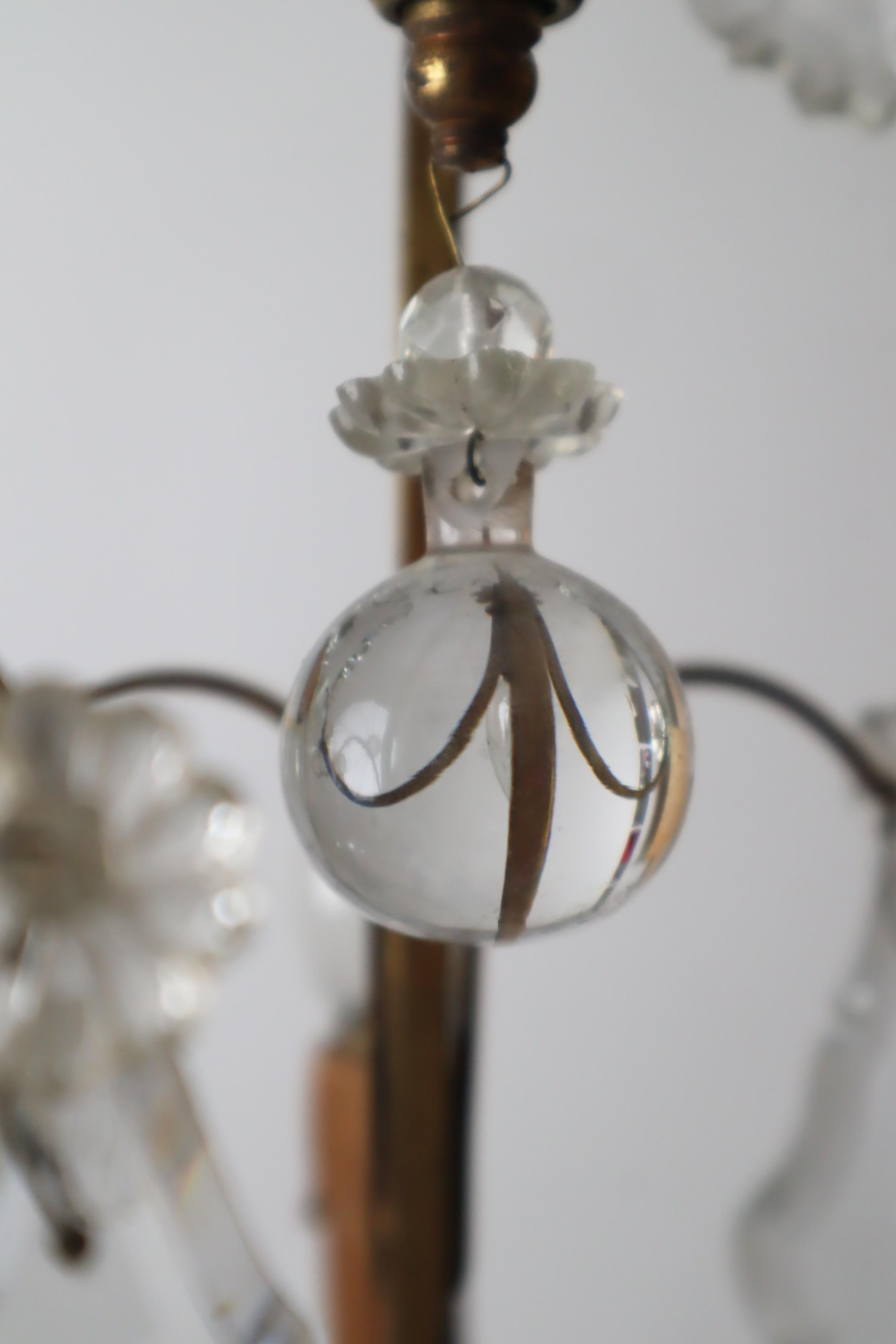 Lampadario con pendenti in cristallo incolore,  Vetro fumé per champagne. in vendita 5