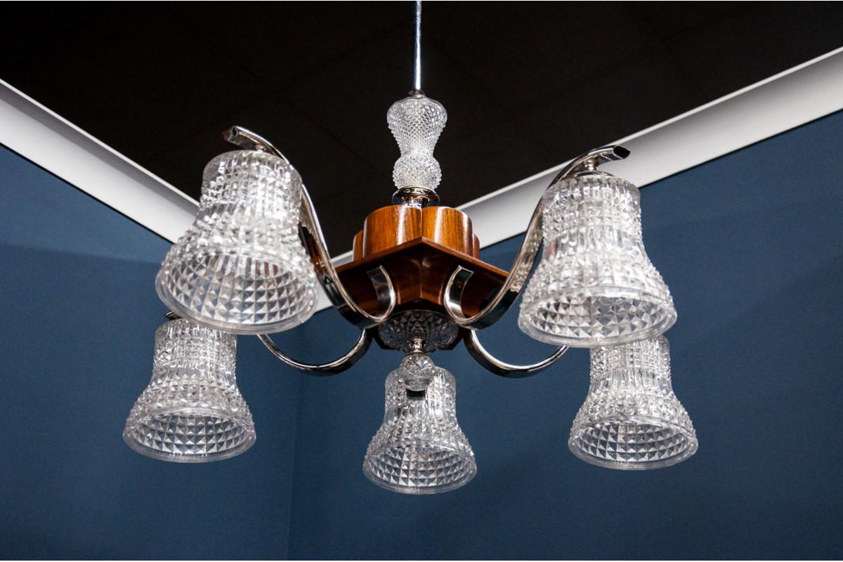 Lustre avec abat-jours en cristal, Pologne, milieu du 20e siècle en vente 1
