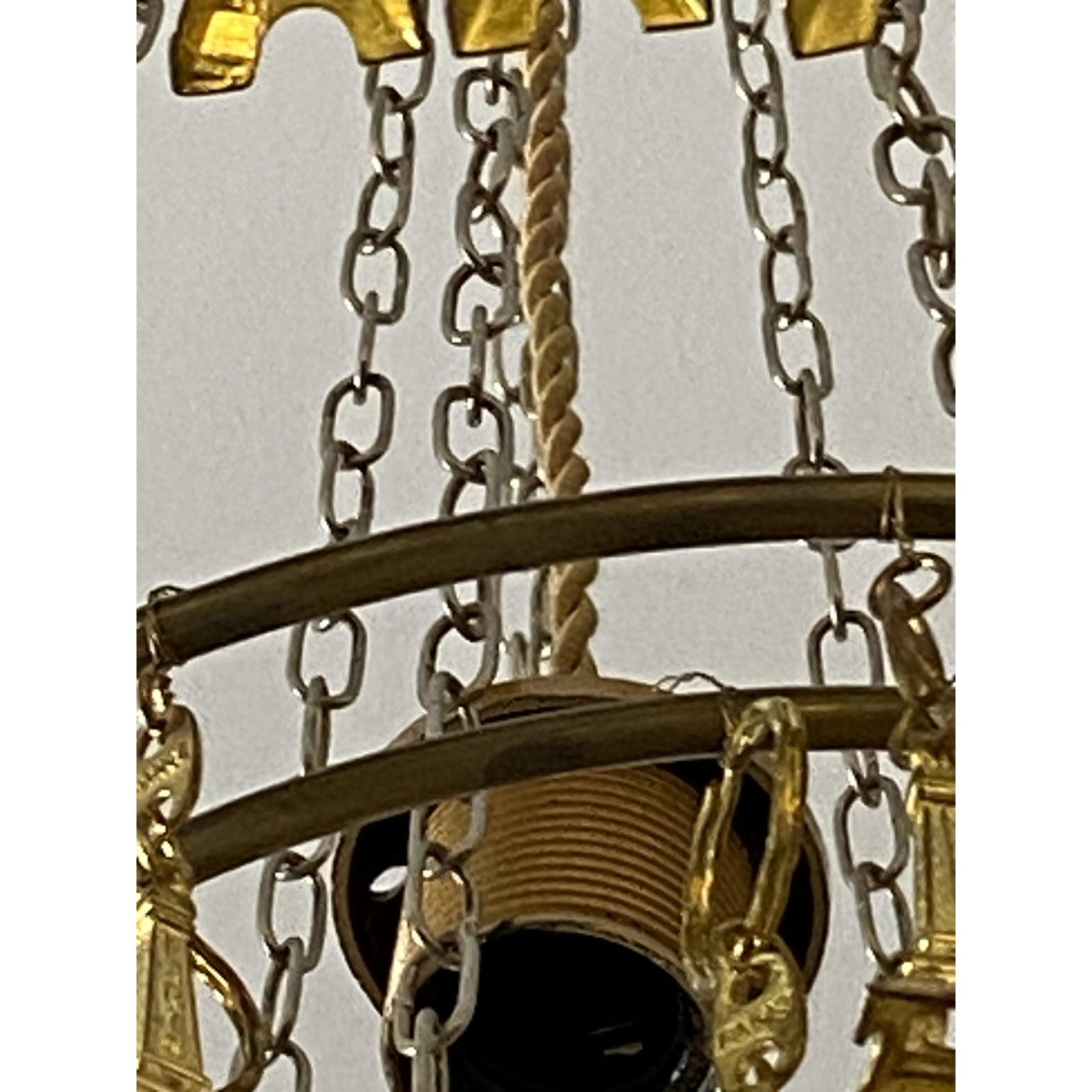 Chandelier with Eiffel Tower Key Chain Fobs In Good Condition For Sale In West Palm Beach, FL