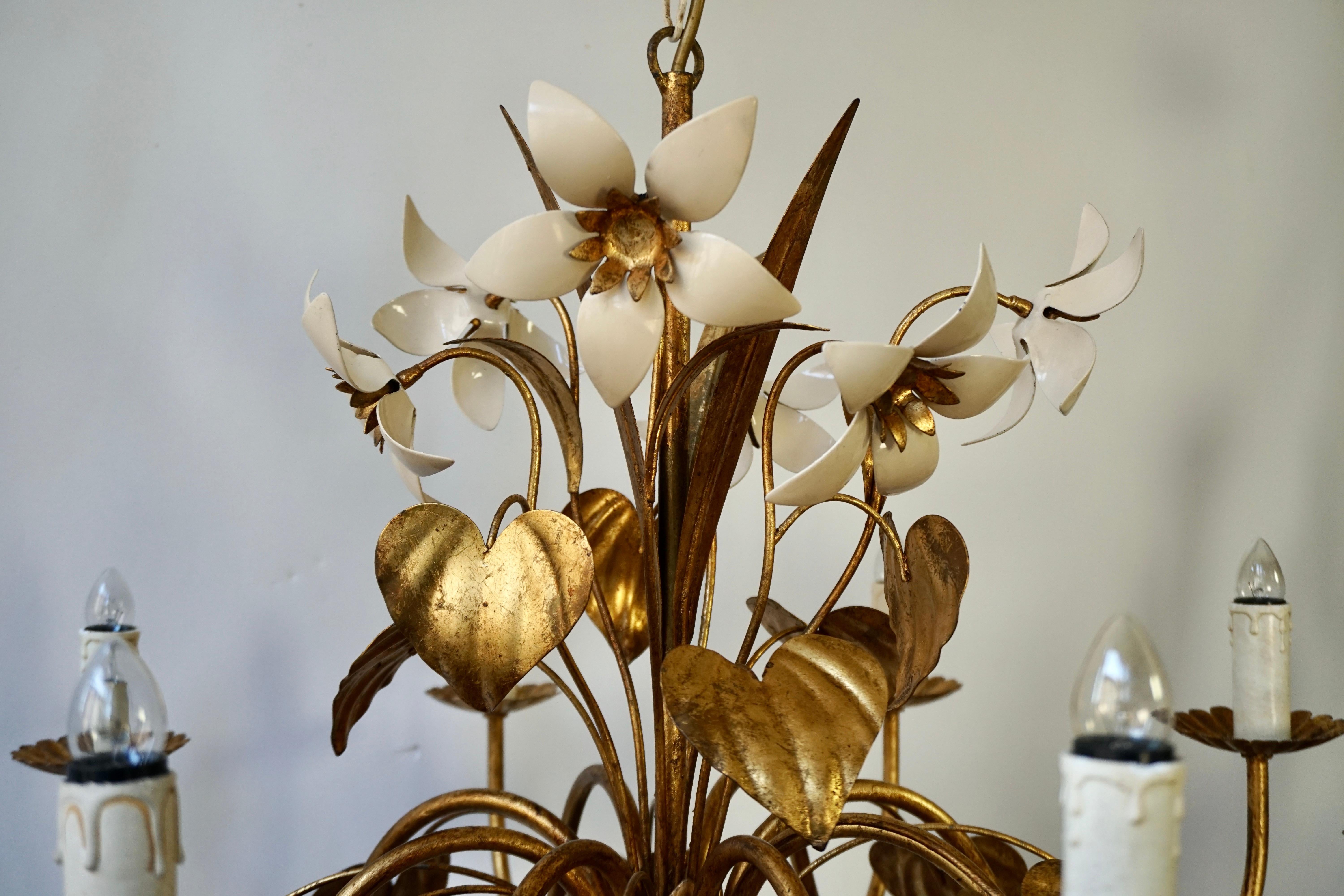20th Century Chandelier with Golden Leaves and White Flowers For Sale