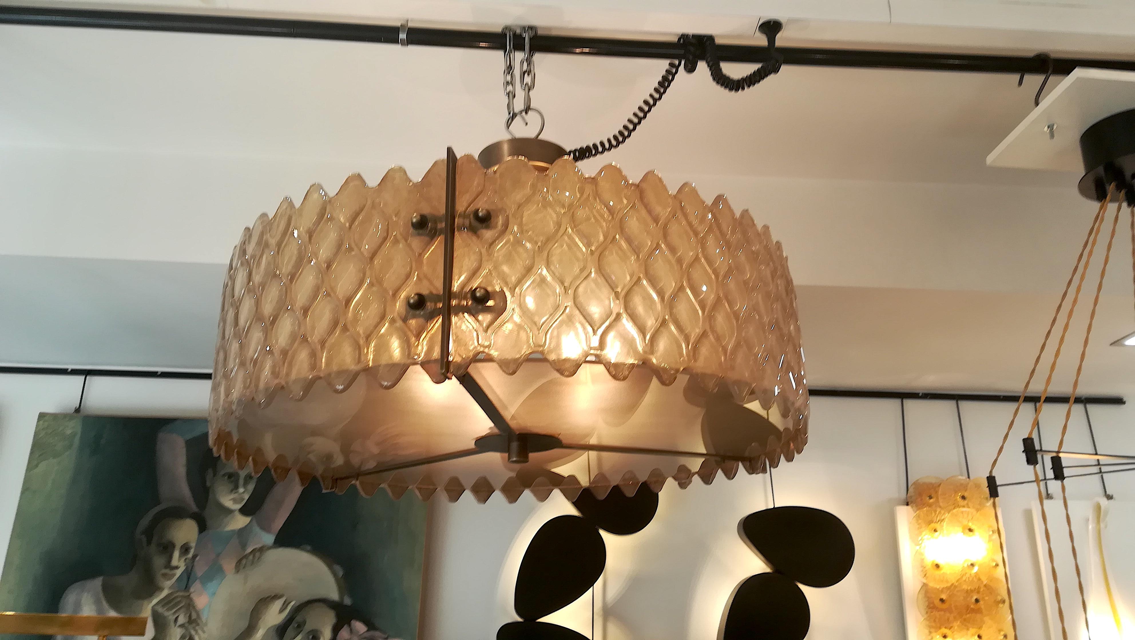 Francese Lampadario con parti dorate di Murano intorno in vendita