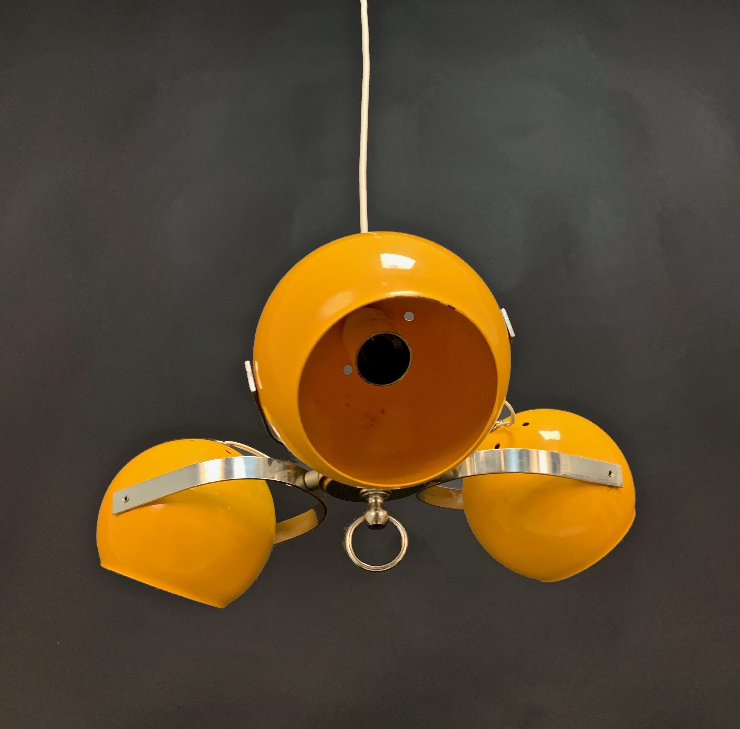 Chandelier with Three Adjustable Lights Yellow and Chrome, Italy, 1970s (20. Jahrhundert)