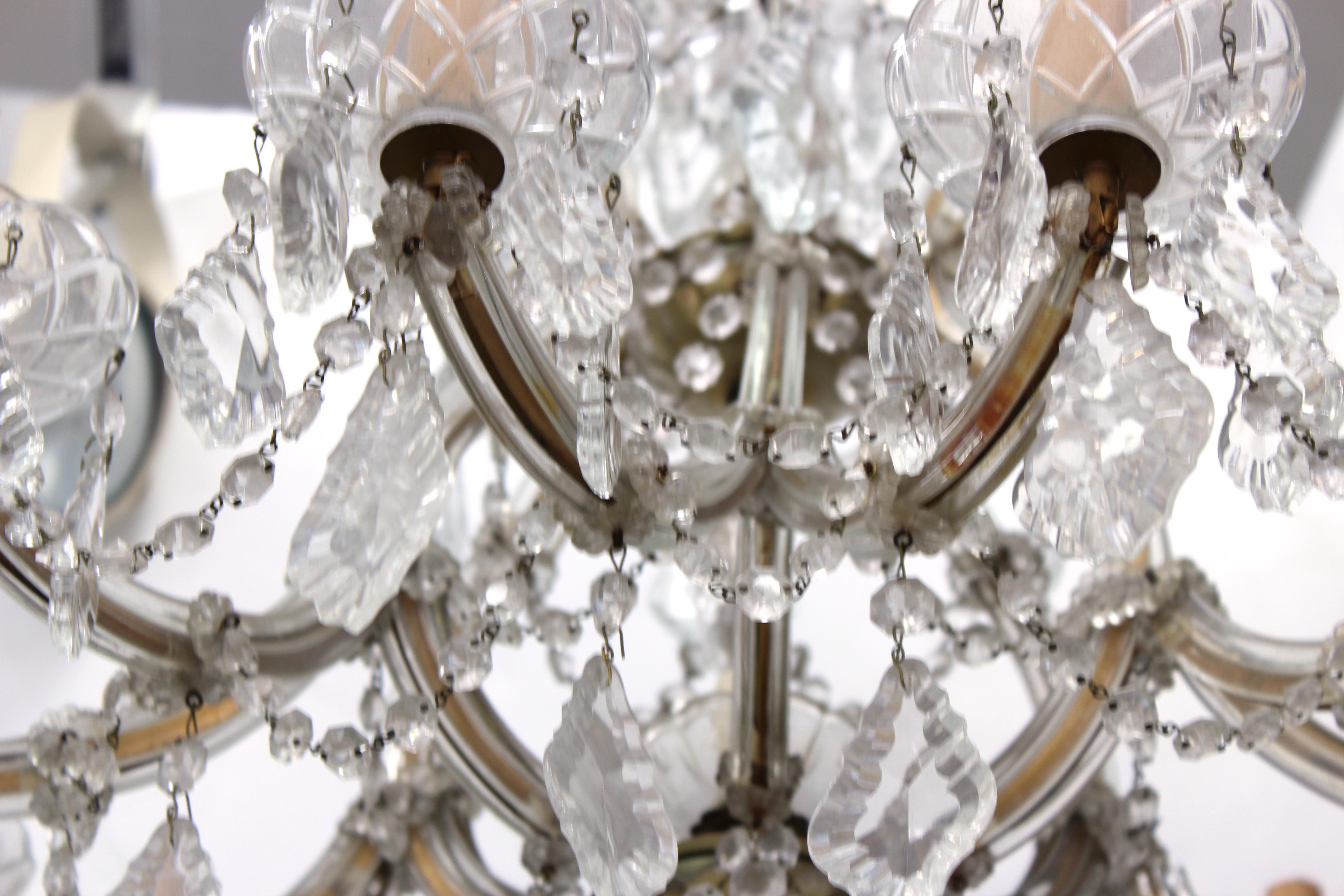 Chandelier with Twelve Arms and Crystal Ornaments In Good Condition In New York, NY