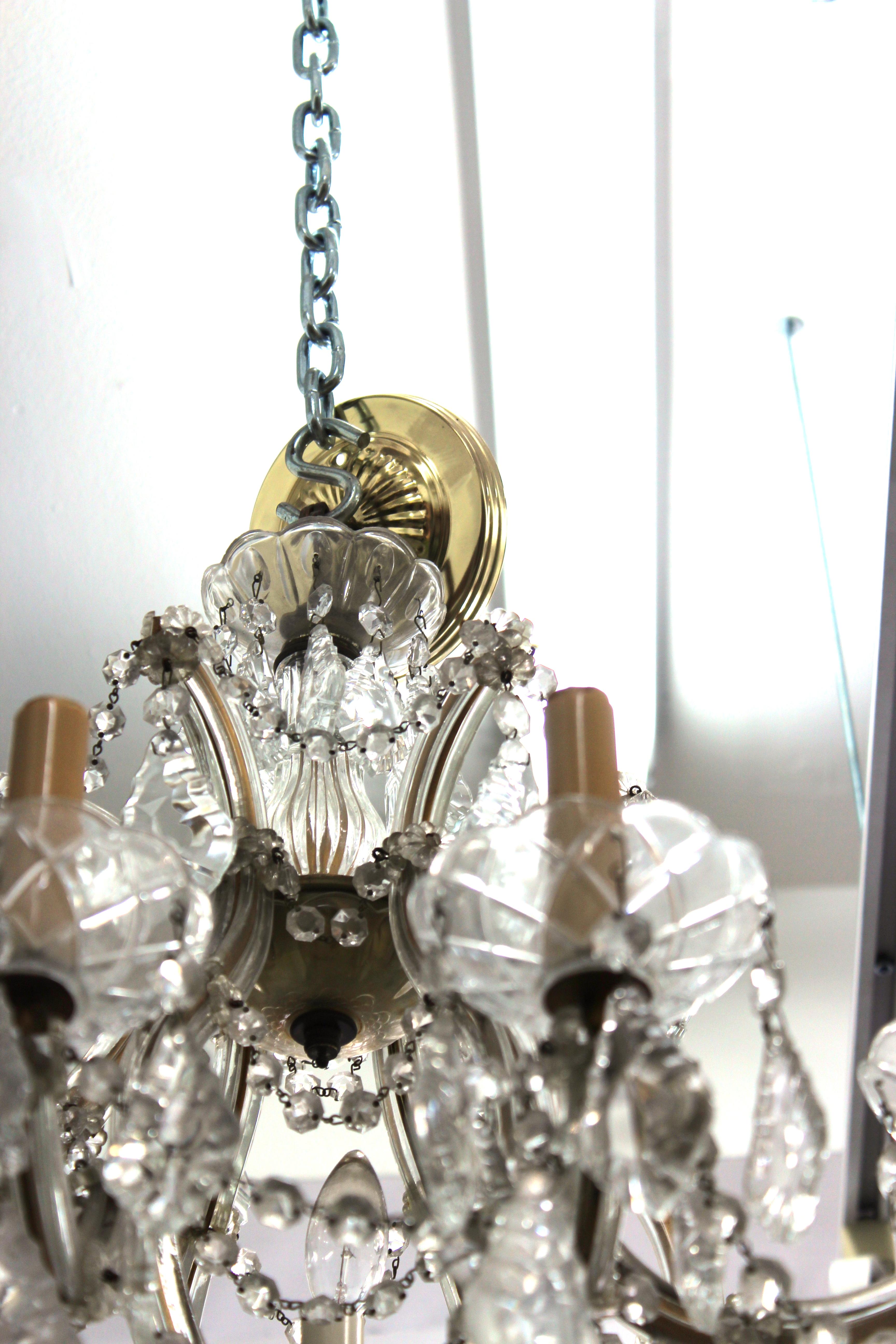 Chandelier with Twelve Arms and Crystal Ornaments 4