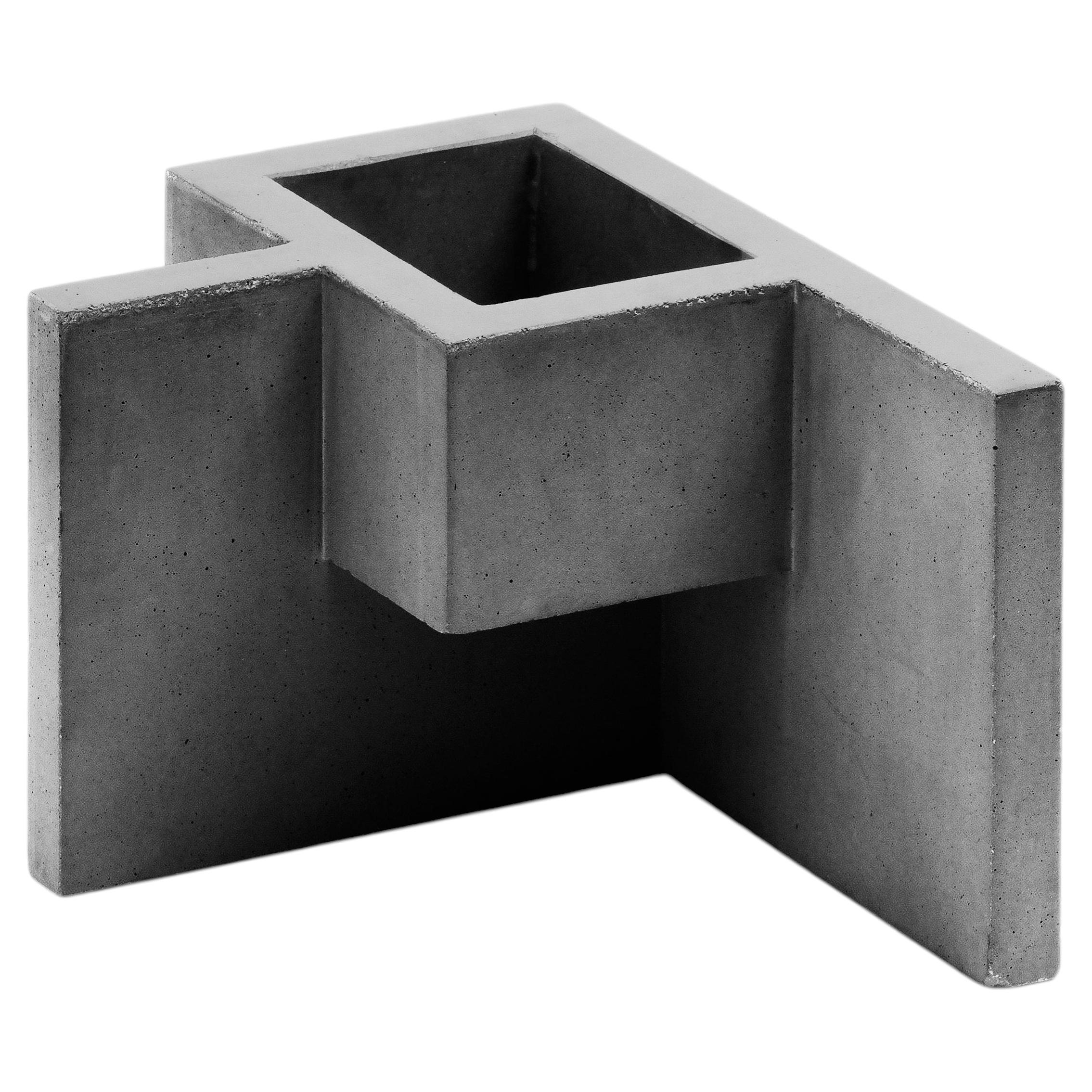 Chandigar II, jarrón de diseño arquitectónico, fabricado en Italia en venta