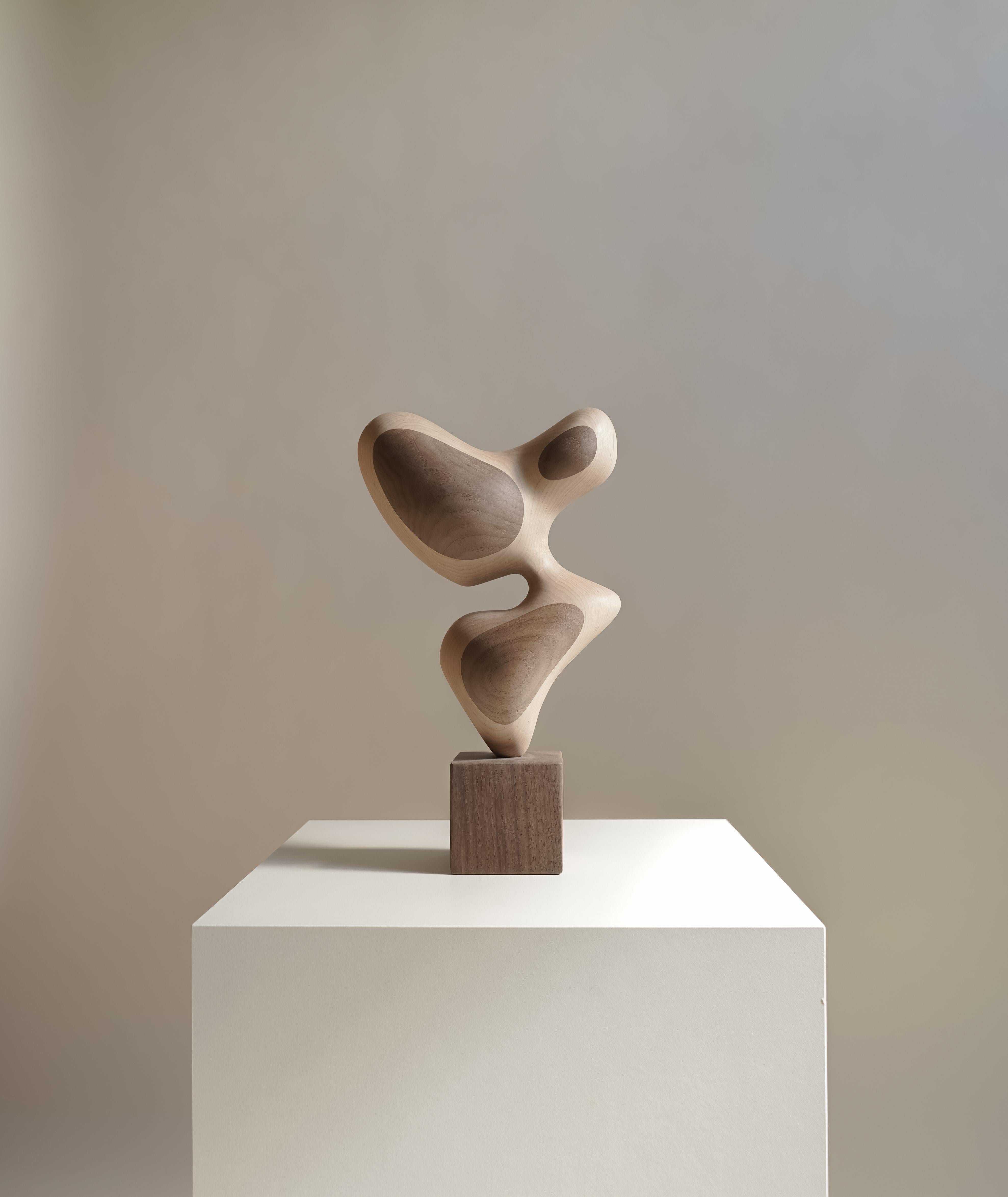 Chandler McLellan Abstract Sculpture - Jubokko