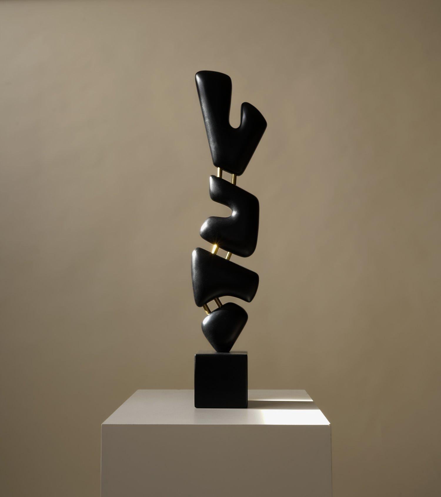 Abstract Sculpture Chandler McLellan - Urbmon 116