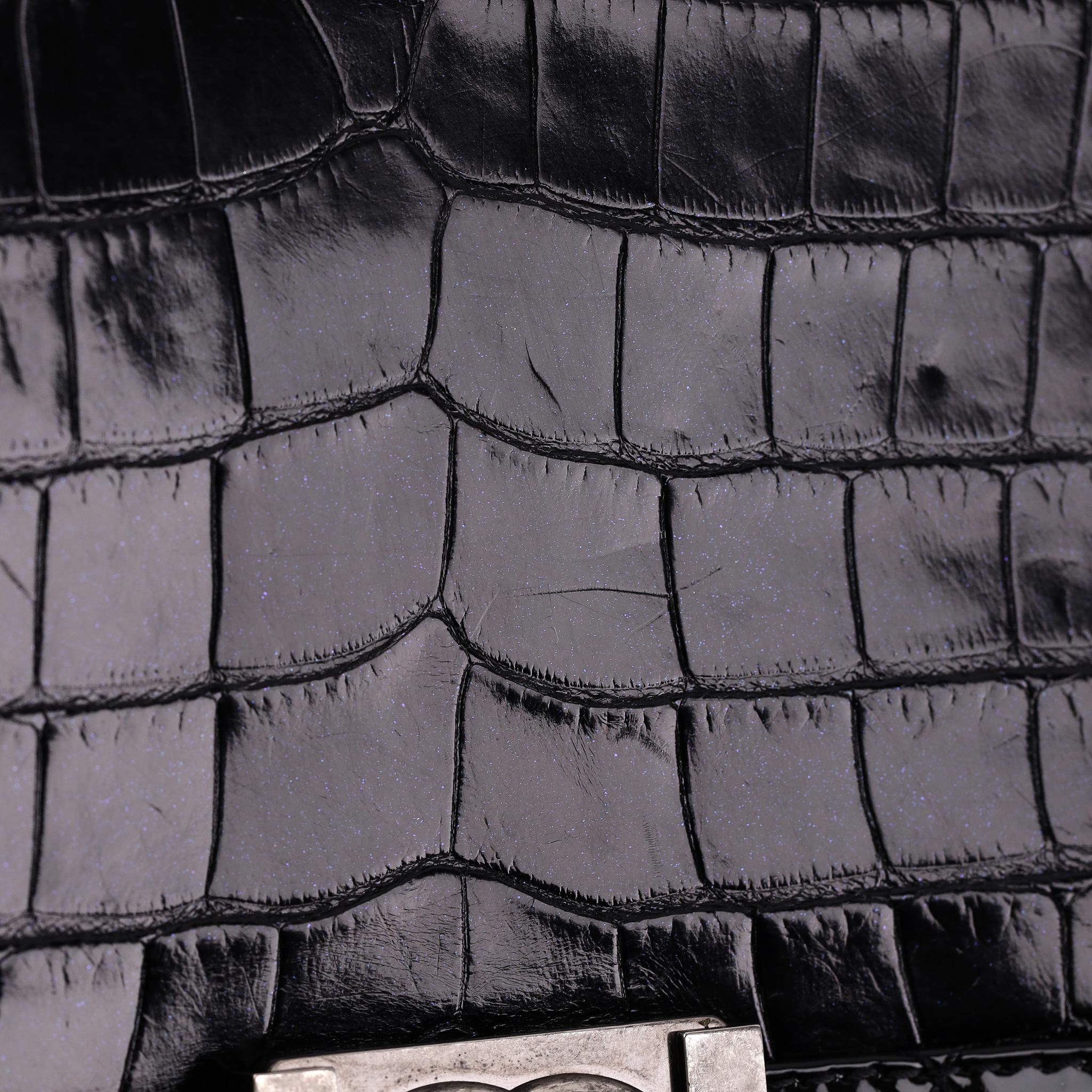 Chanel X/L Reverso Boy Bag In Alligator Skin & Patent Leather For Sale 5