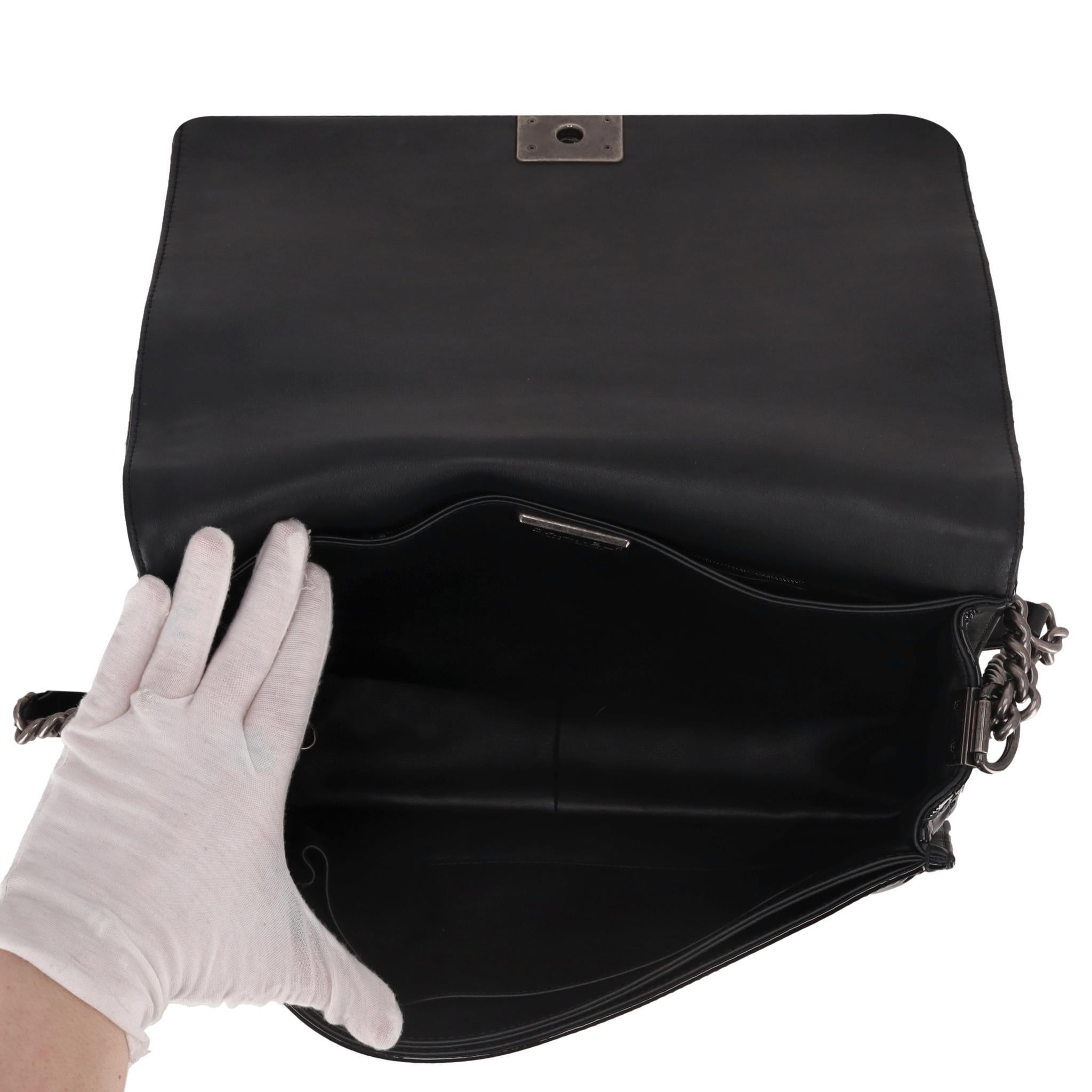 Chanel X/L Reverso Boy Bag In Alligator Skin & Patent Leather For Sale 1