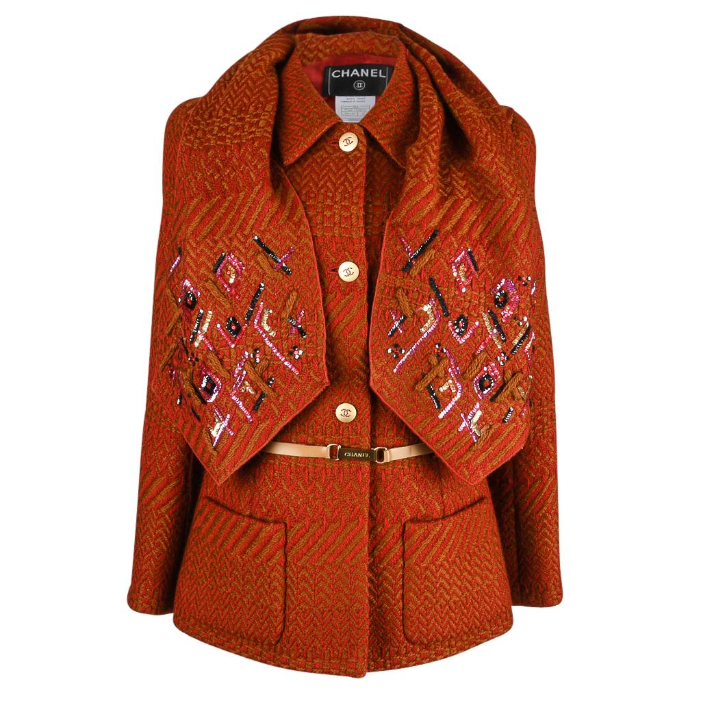 Chanel 00A Jacket Red Camel w/ Sequined Scarf Diamante CC Buttons 42 / 8 In Excellent Condition In Miami, FL